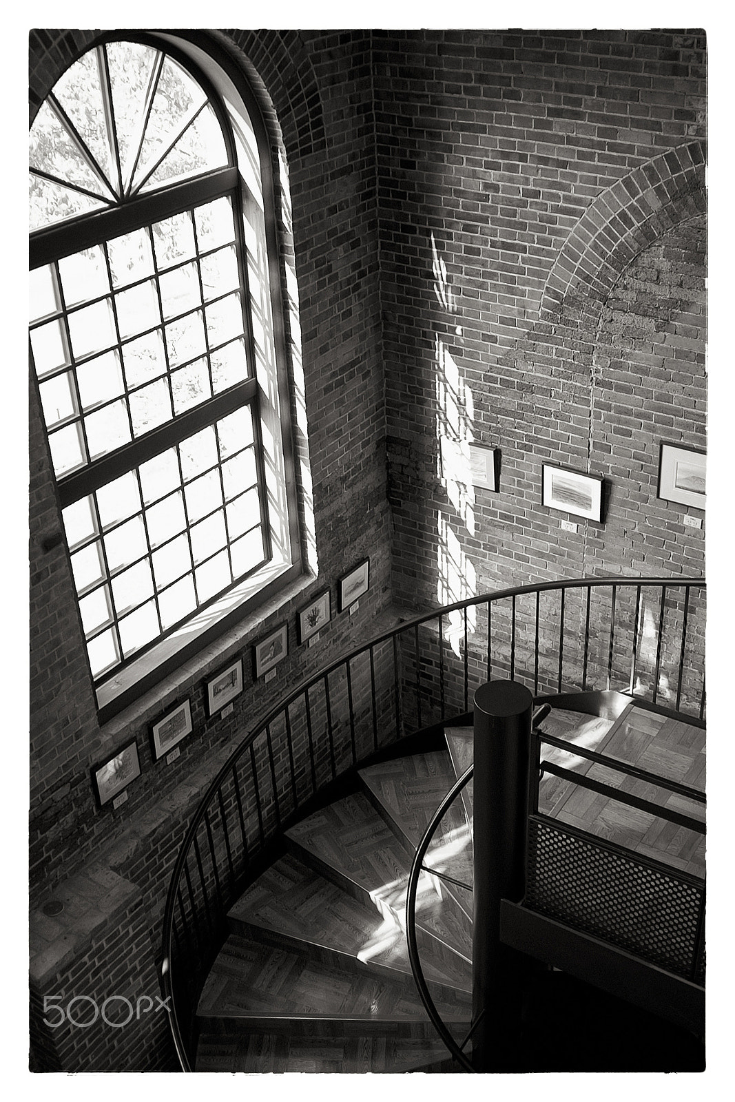 KONICA MINOLTA DYNAX 7D sample photo. Spiral stairs photography