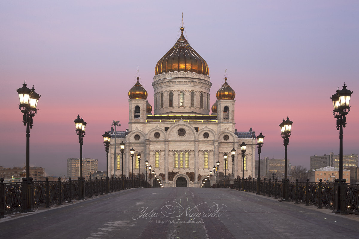 Canon EOS-1Ds Mark III + Canon EF 28-300mm F3.5-5.6L IS USM sample photo. The cathedral of christ the savior photography