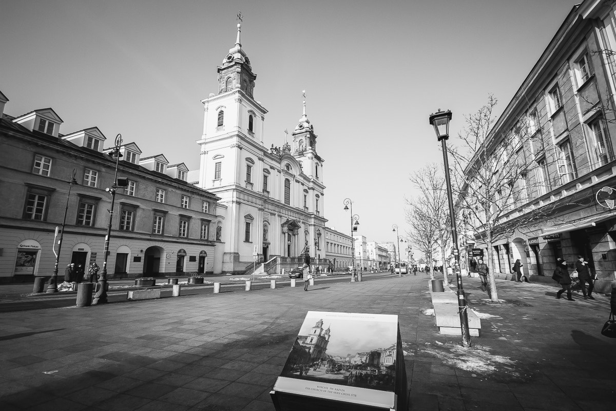 Canon EOS 600D (Rebel EOS T3i / EOS Kiss X5) + Sigma 10-20mm F4-5.6 EX DC HSM sample photo. Walking in warsaw photography