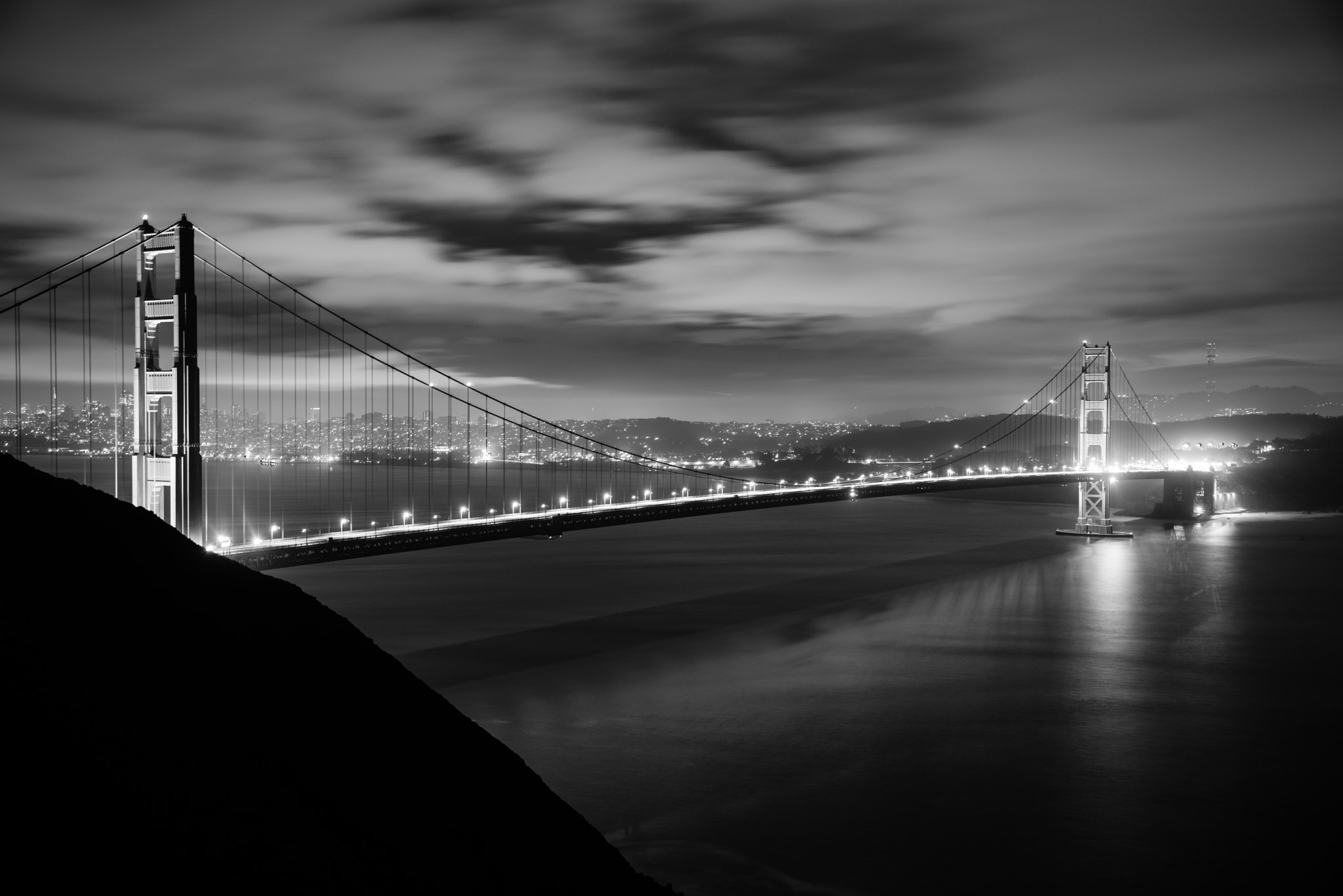 Nikon D600 + Sigma 24-105mm F4 DG OS HSM Art sample photo. Golden gate bridge by night photography