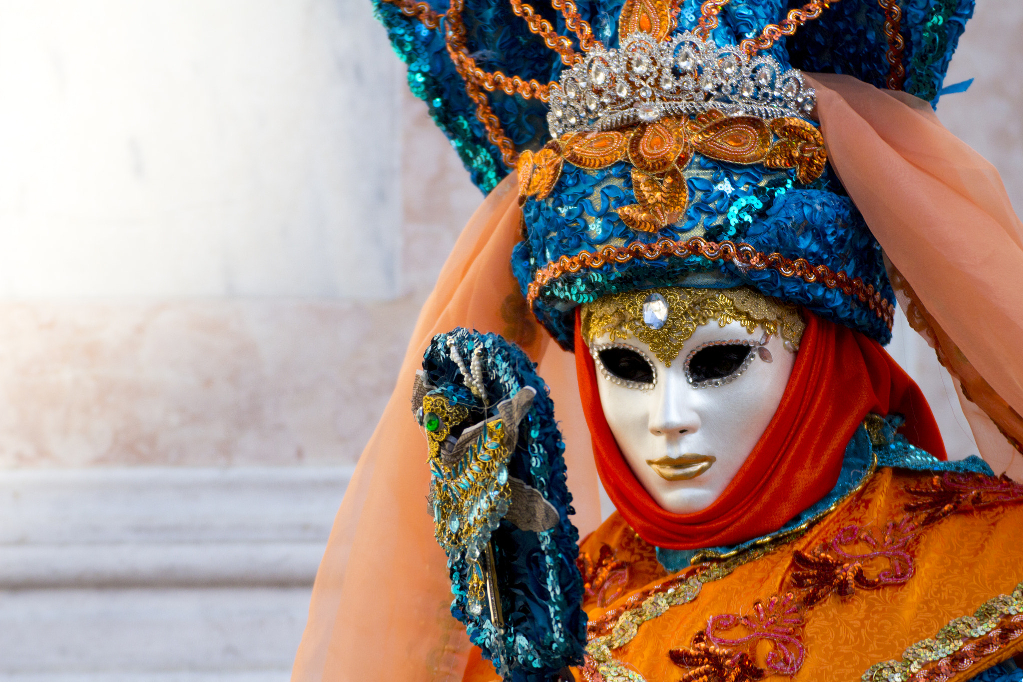 Canon EOS 100D (EOS Rebel SL1 / EOS Kiss X7) + Tamron SP 35mm F1.8 Di VC USD sample photo. Venice carnival photography