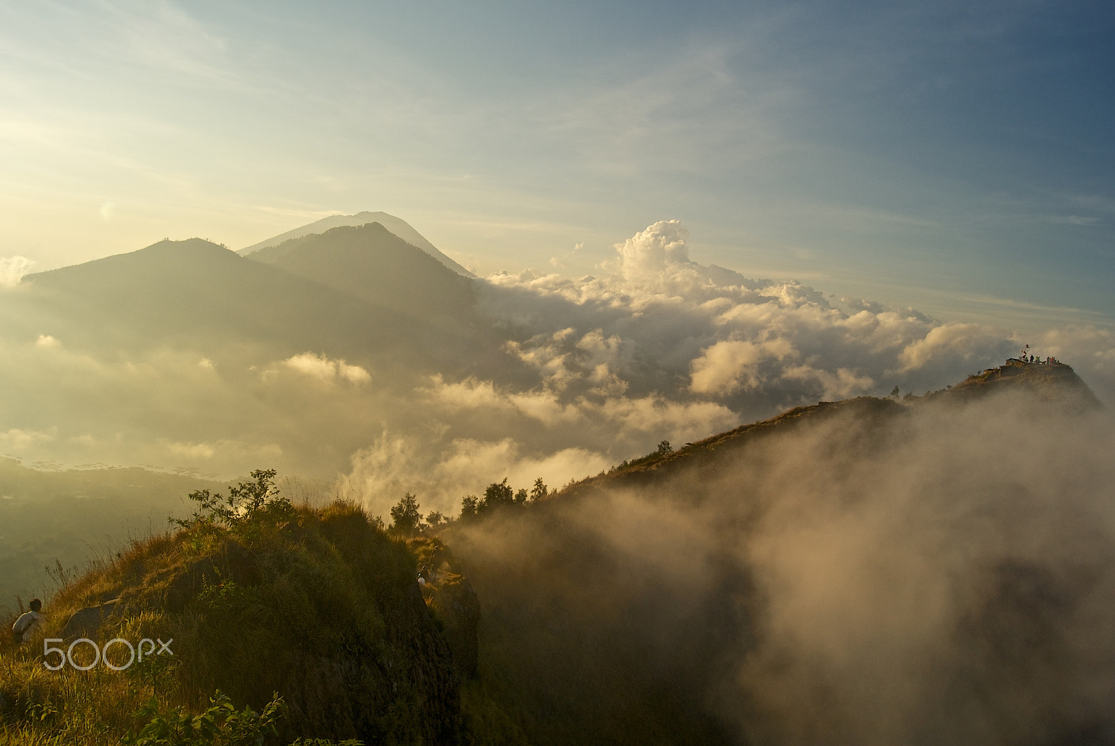 Sony Alpha DSLR-A230 sample photo. Cloud #9 photography