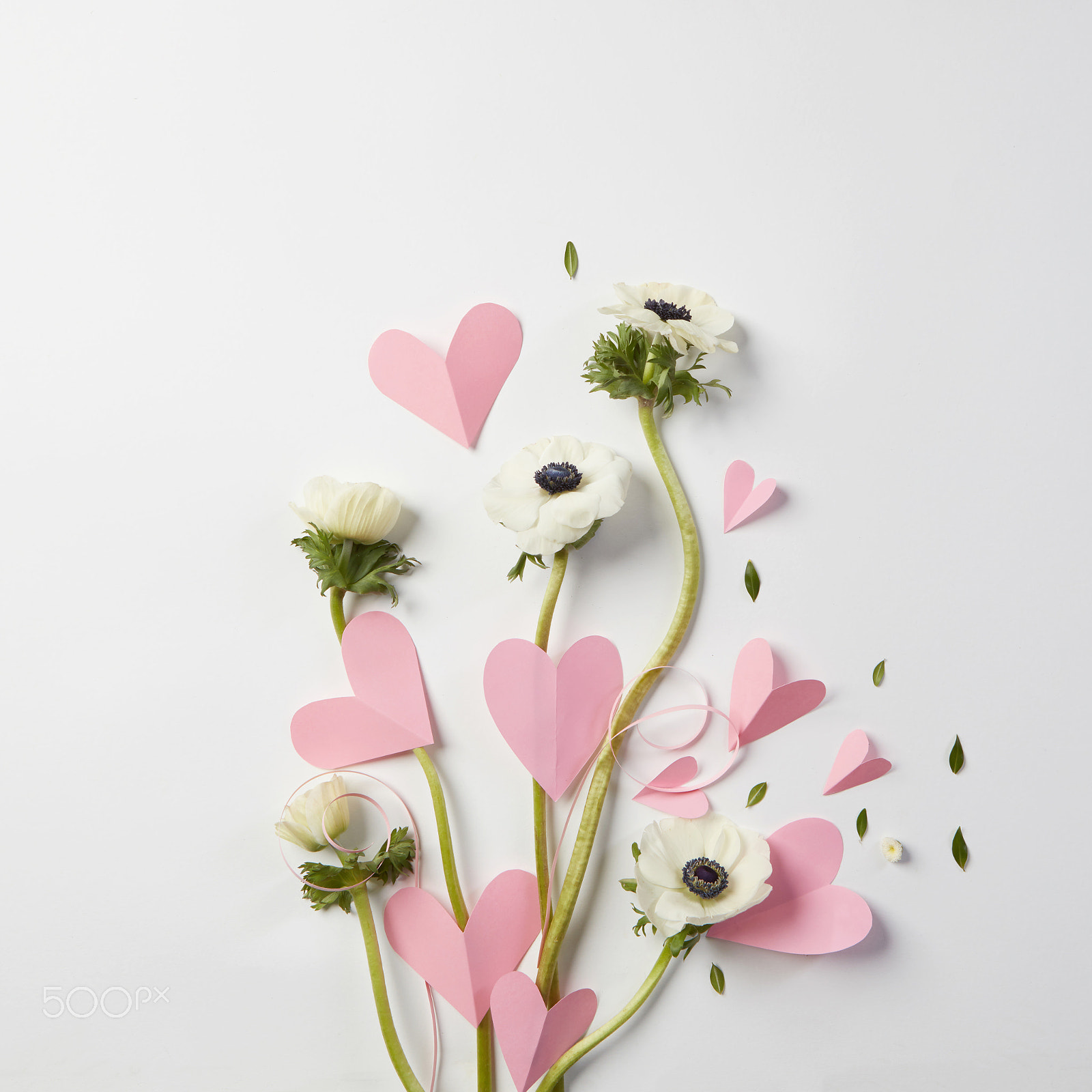 Canon EOS 5DS R + Canon EF 24-70mm F2.8L USM sample photo. Flowers and hearts photography