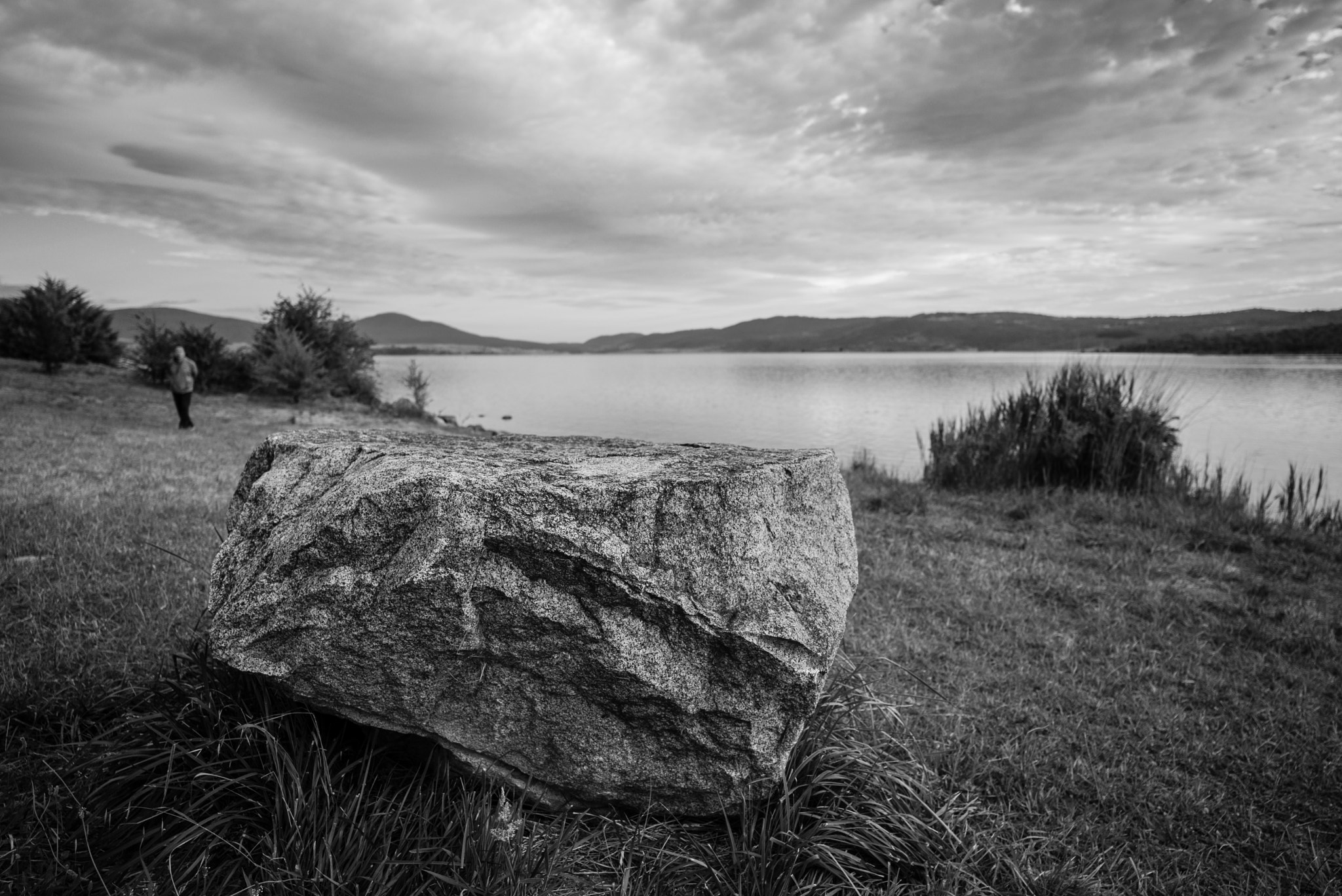 Leica M (Typ 240) + Leica Super-Elmar-M 21mm F3.4 ASPH sample photo. The boulder by the lake photography