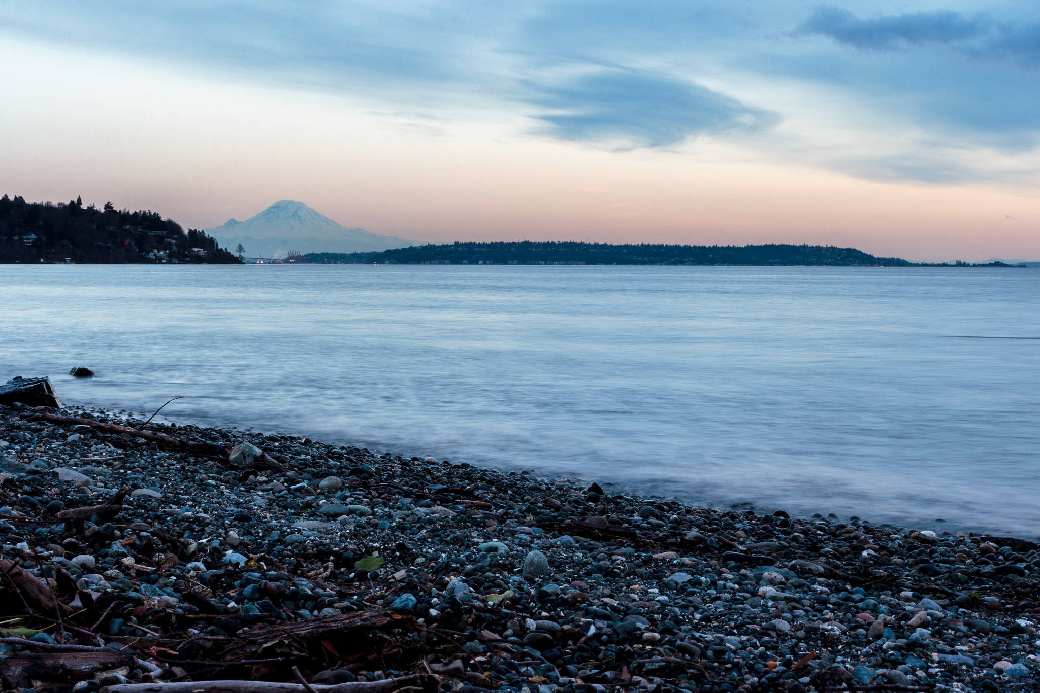 Canon EOS 60D + Canon EF 35mm F2 sample photo. Discovery park, seattle photography