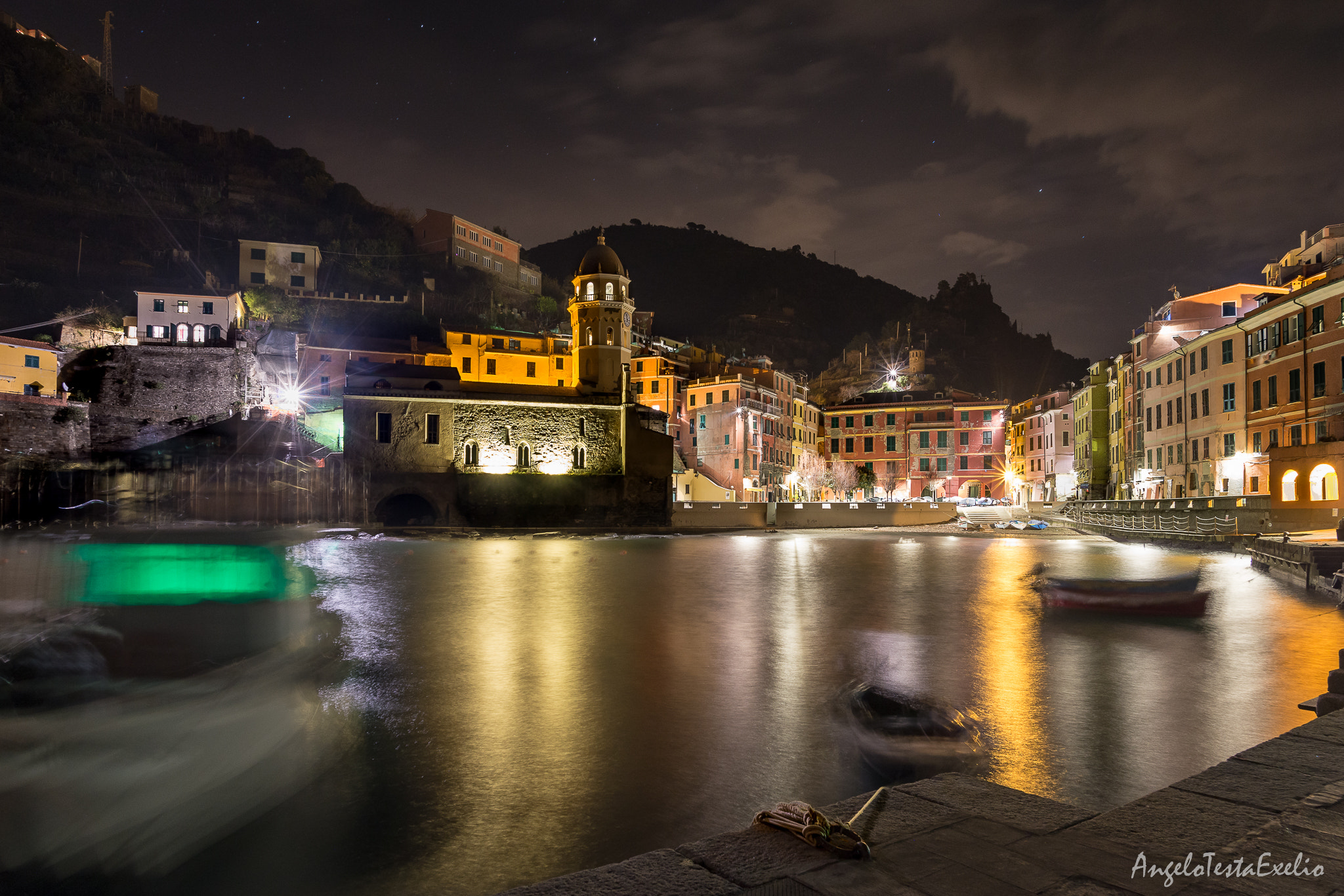 Nikon D610 + Nikon AF-S Nikkor 20mm F1.8G ED sample photo. Vernazza - 5 terre - italy photography