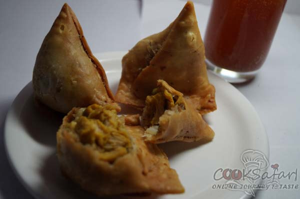 Samsung WB150 / WB150F / WB152 / WB152F / WB151 sample photo. Keema samosa photography