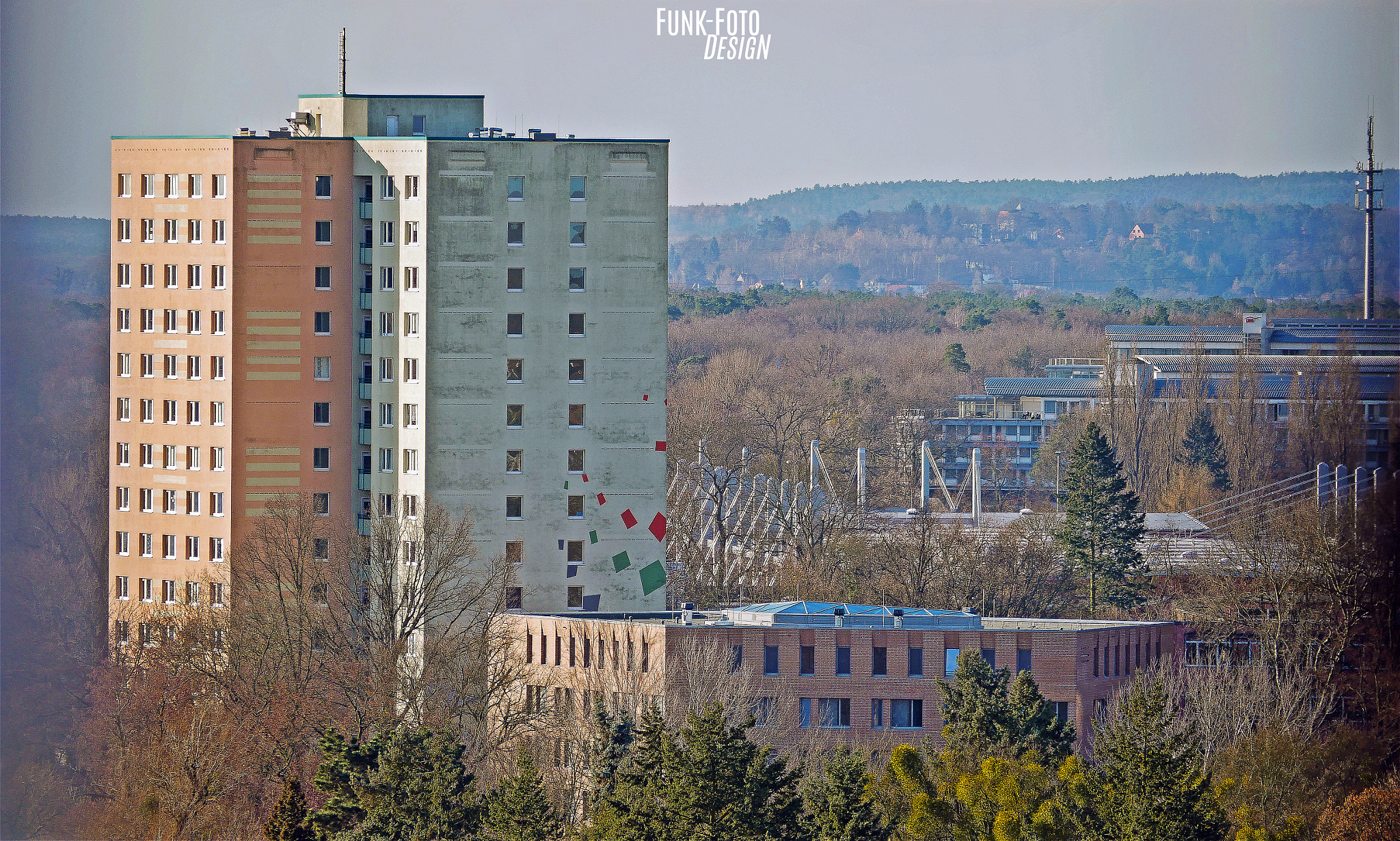 Panasonic DMC-G70 + Panasonic Lumix G Vario 45-200mm F4-5.6 OIS sample photo. Potsdam west, stadtauswärts. photography