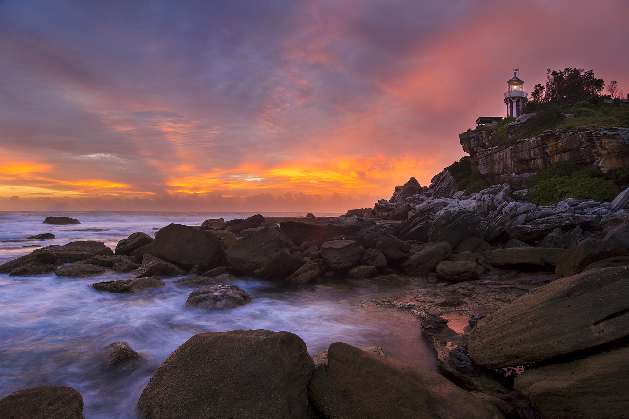 Tokina AT-X Pro 12-24mm F4 (IF) DX sample photo. Magical morning at hornby lighthouse photography
