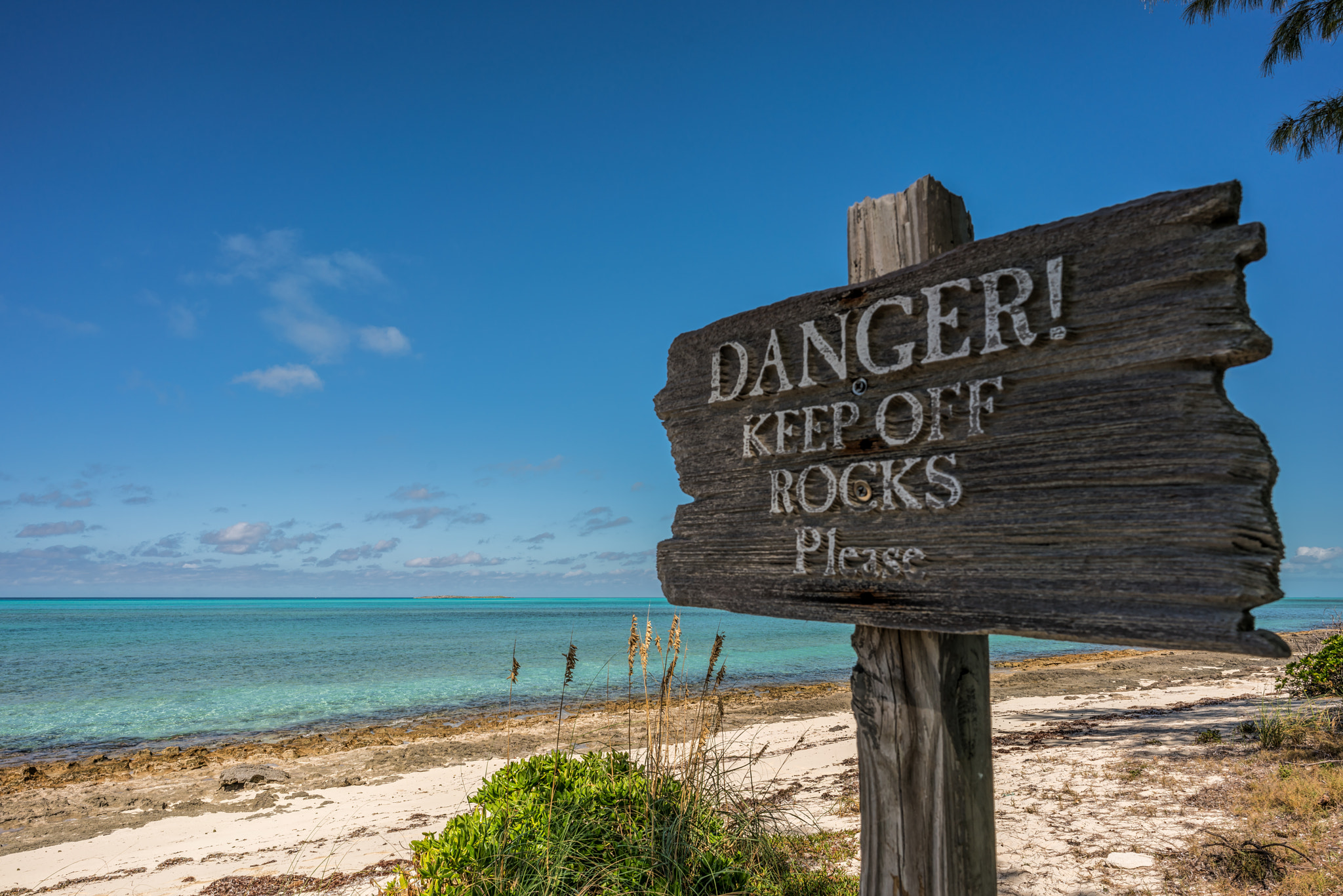 E 21mm F2.8 sample photo. Danger!  photography