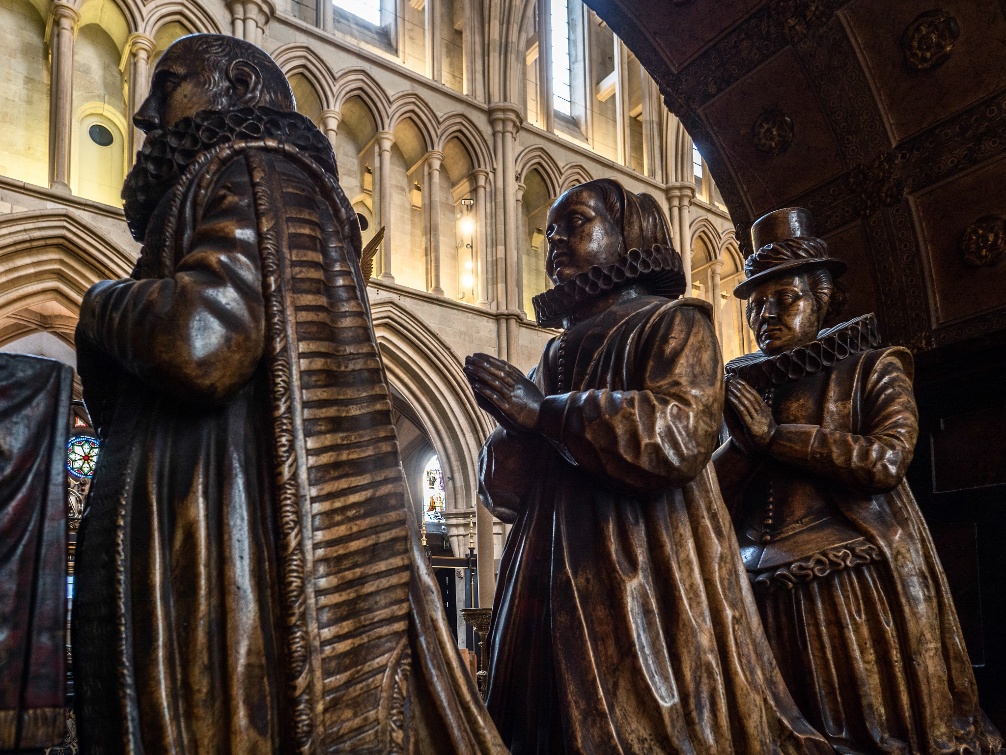 Olympus PEN-F + OLYMPUS M.12mm F2.0 sample photo. Statue in southwark cathedral photography