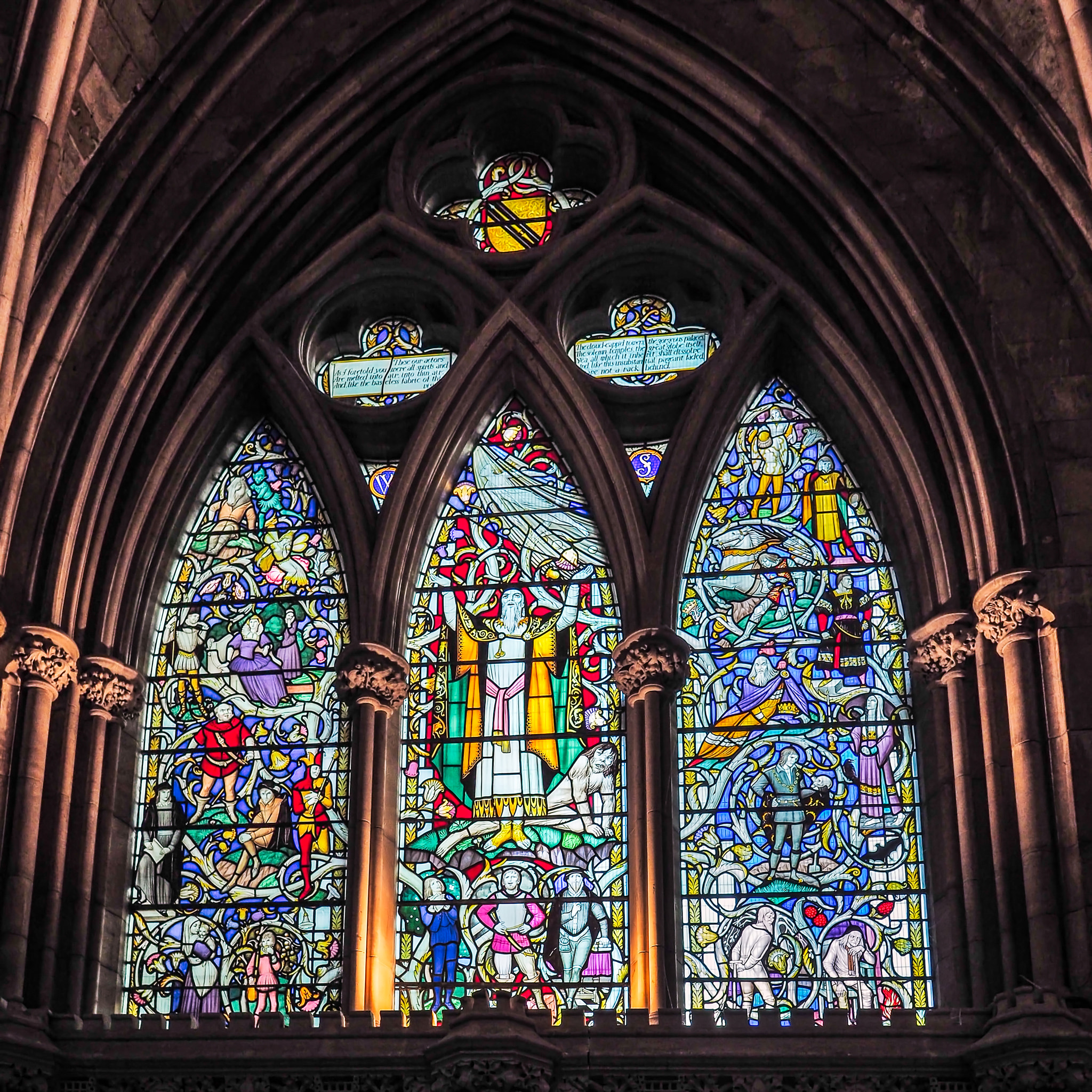 Olympus PEN-F + OLYMPUS M.12mm F2.0 sample photo. Interior view of southwark cathedral photography