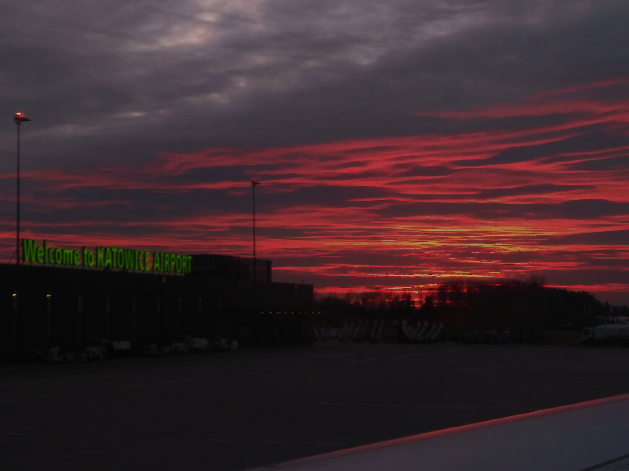 HUAWEI G7-L01 sample photo. Perfect sky in the airport. photography