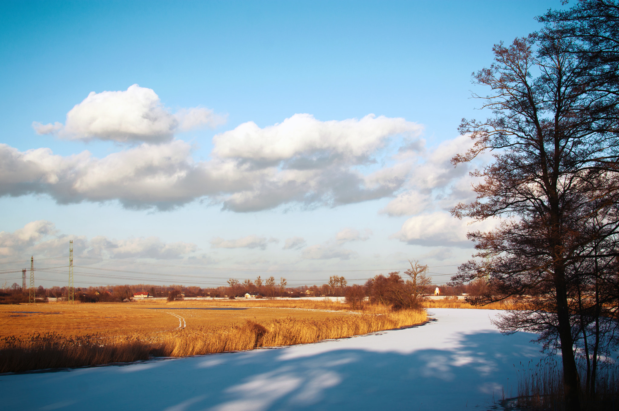 AF Zoom-Nikkor 35-80mm f/4-5.6D sample photo. *frozen lake* photography