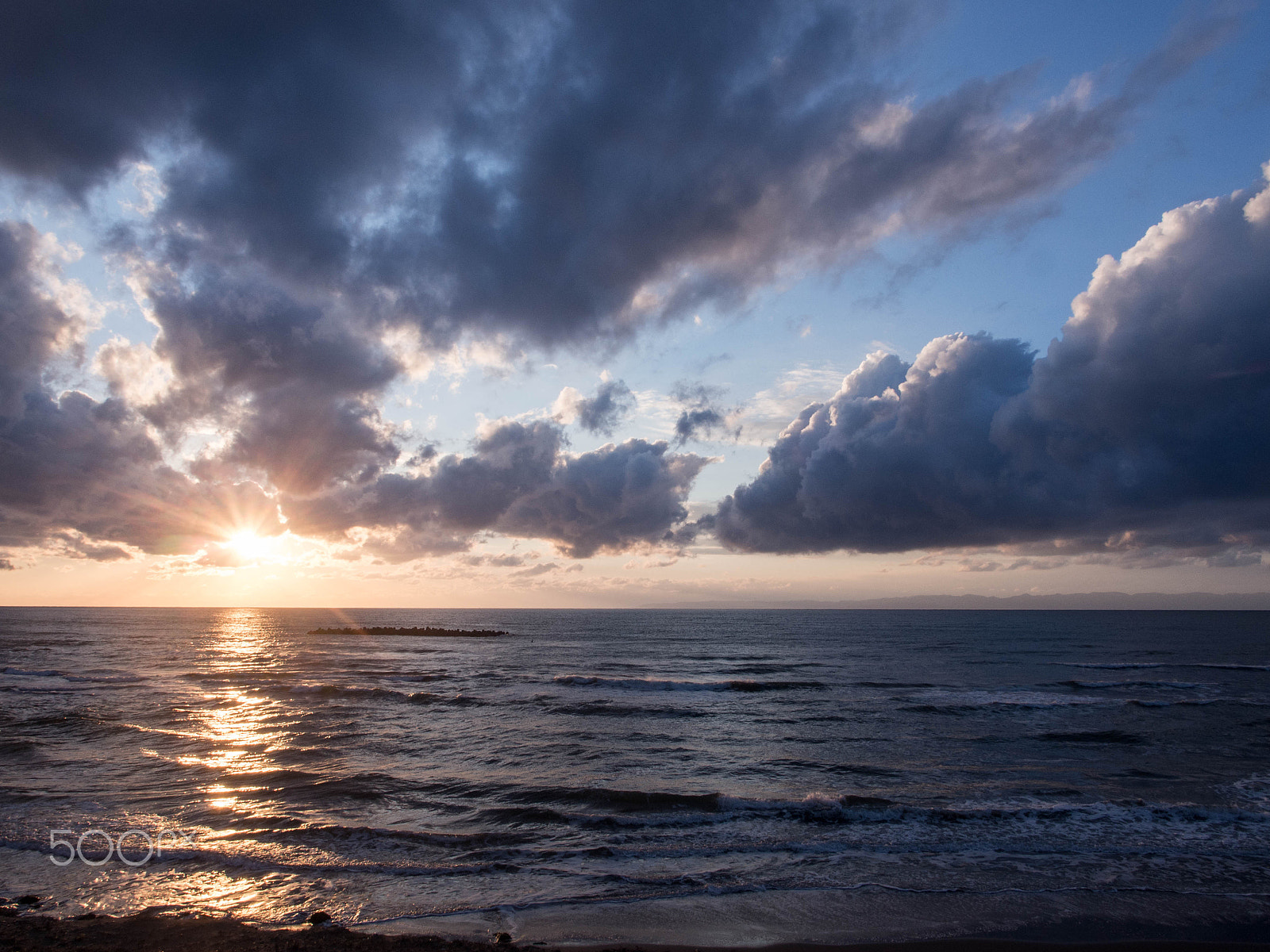 Olympus PEN E-PL5 + OLYMPUS M.12mm F2.0 sample photo. Sunset sea photography