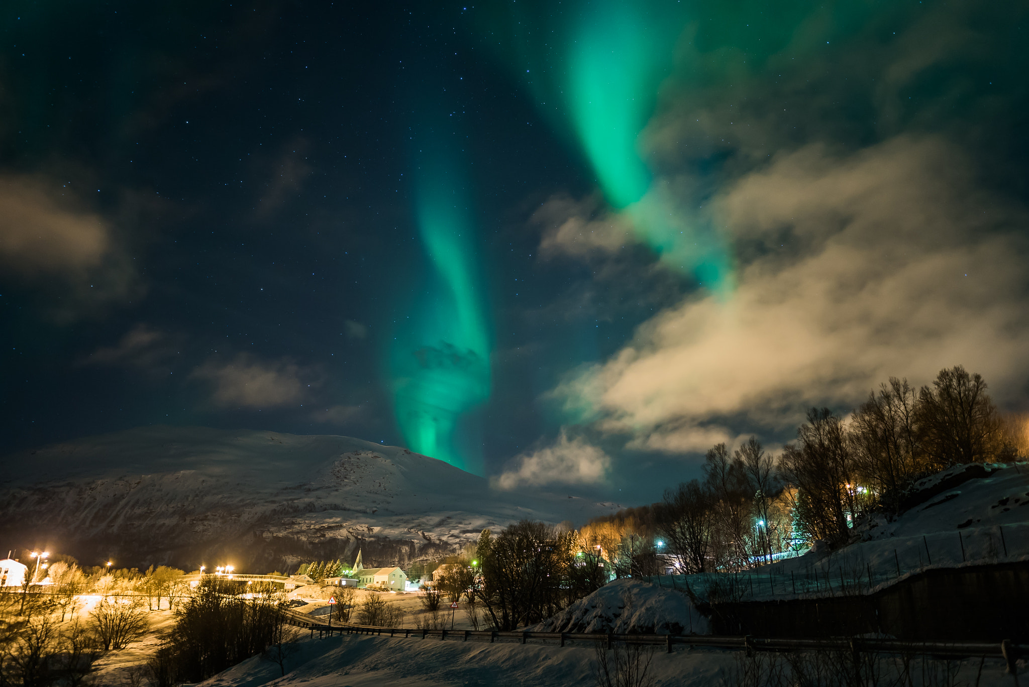 ZEISS Distagon T* 25mm F2 sample photo. Bogen northern light photography