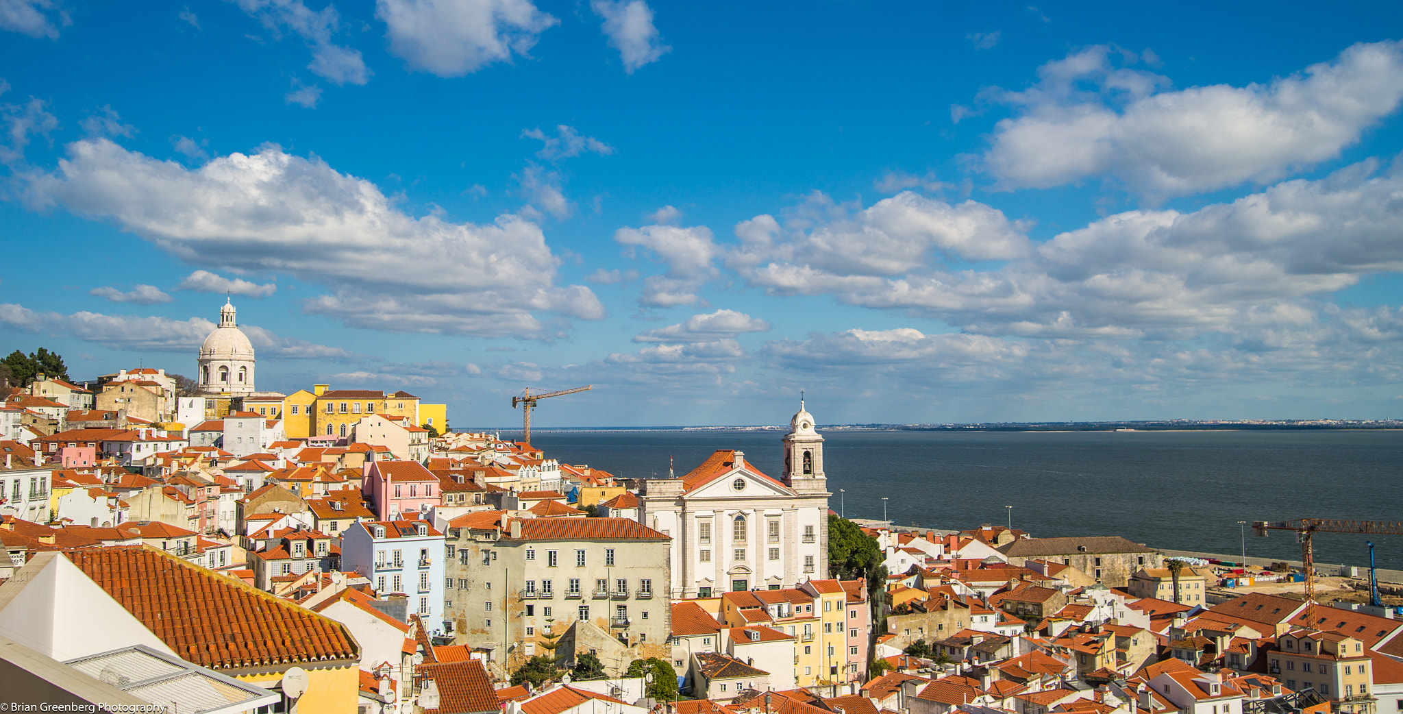 Sony a99 II sample photo. Lisbon's colors photography