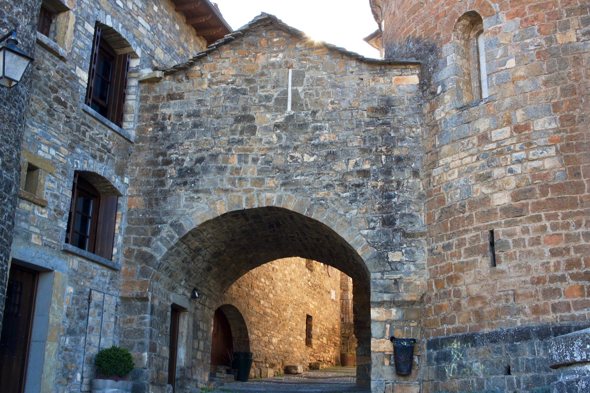 Canon EF-S 24mm F2.8 STM sample photo. Pueblo de aínsa, huesca, españa photography