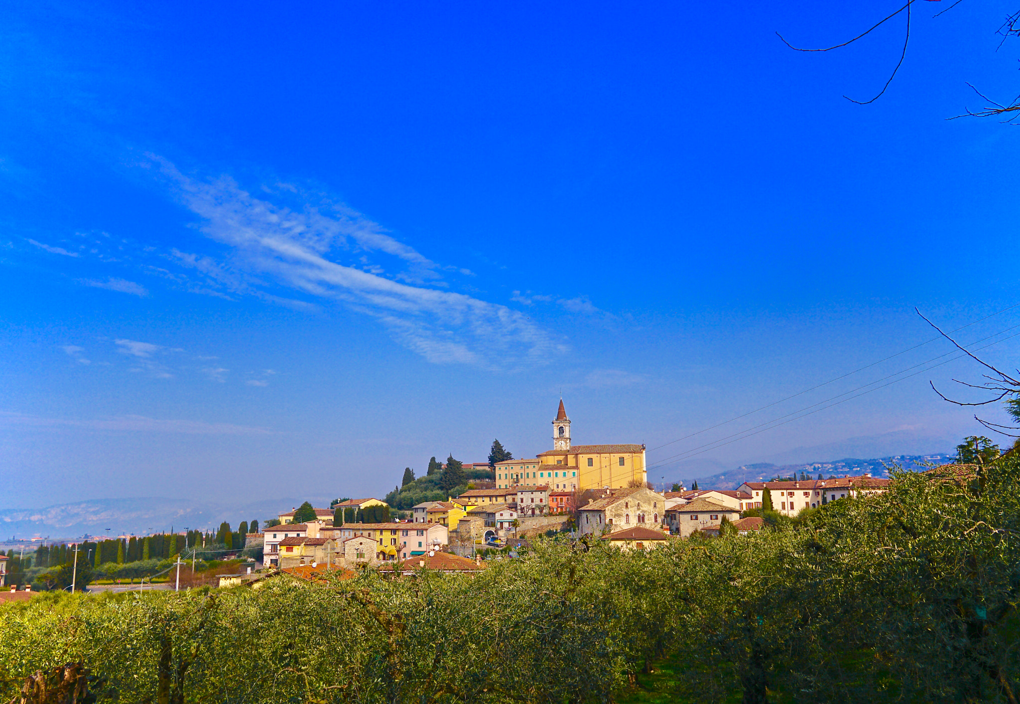 Sony a6300 + Sigma 19mm F2.8 EX DN sample photo. Borgo photography