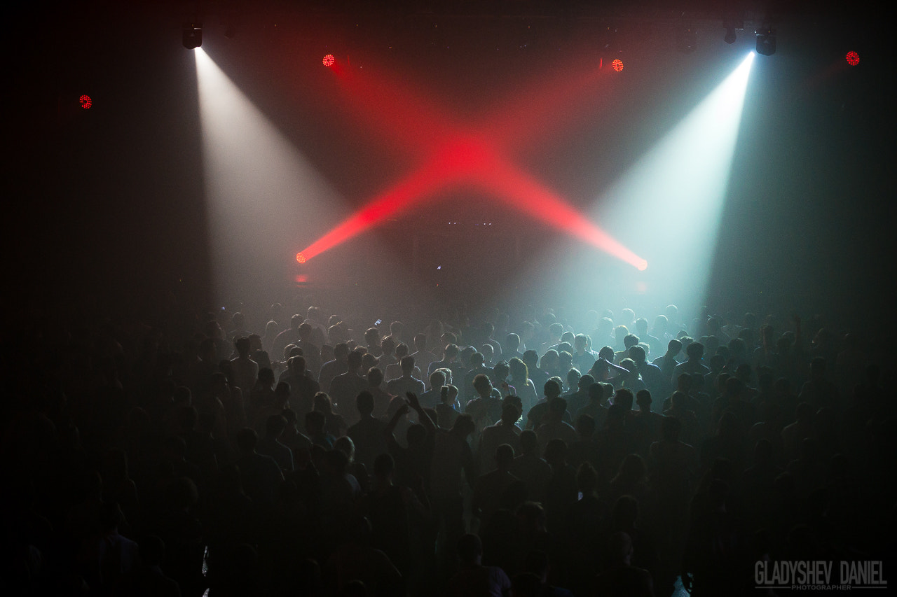 Sony Alpha a99 sample photo. Noisia, outer edges show photography