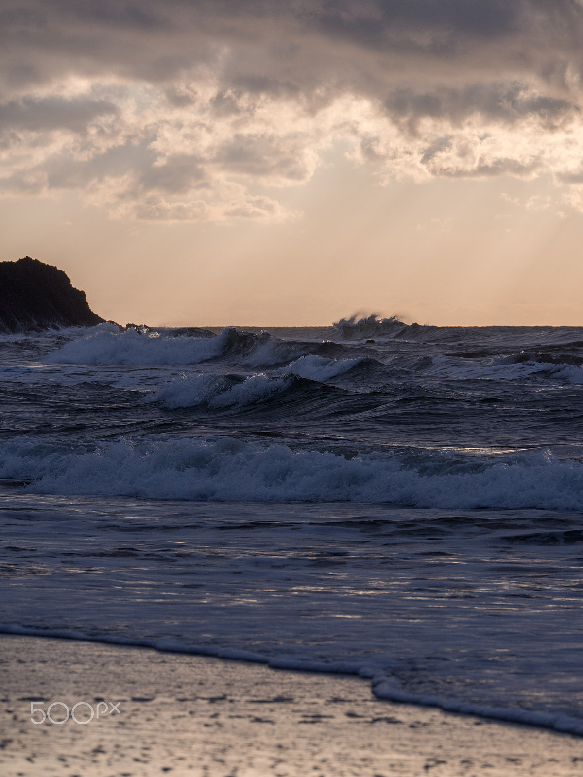 Panasonic Lumix G X Vario 35-100mm F2.8 OIS sample photo. Sea wave photography