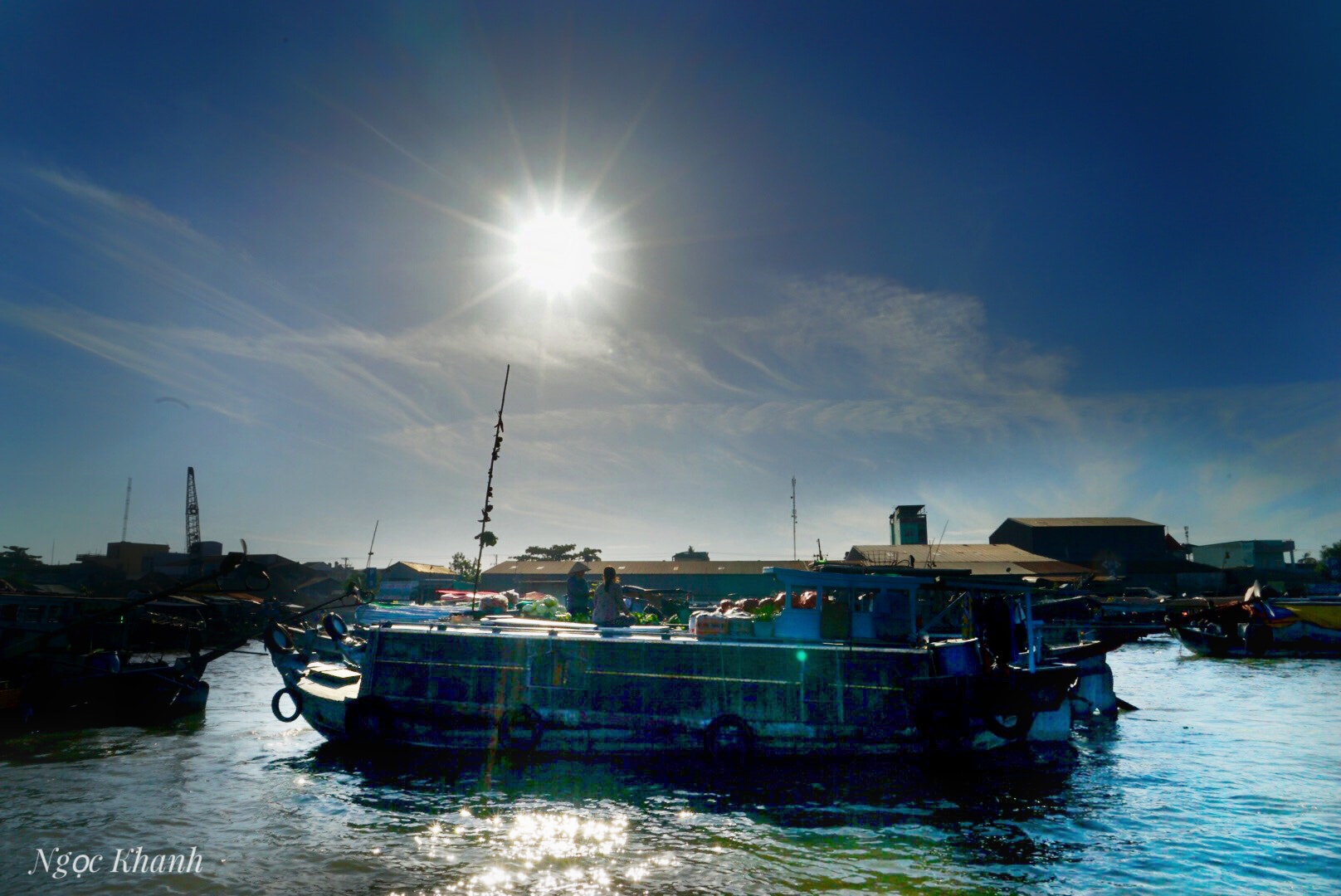 Sony a7 II sample photo. Sunshine on the tien giang river - cai rang floating market photography