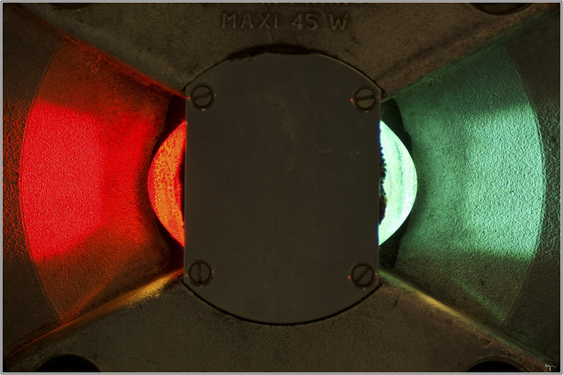 Pentax K10D + Tamron AF 70-300mm F4-5.6 LD Macro 1:2 sample photo. Light photography