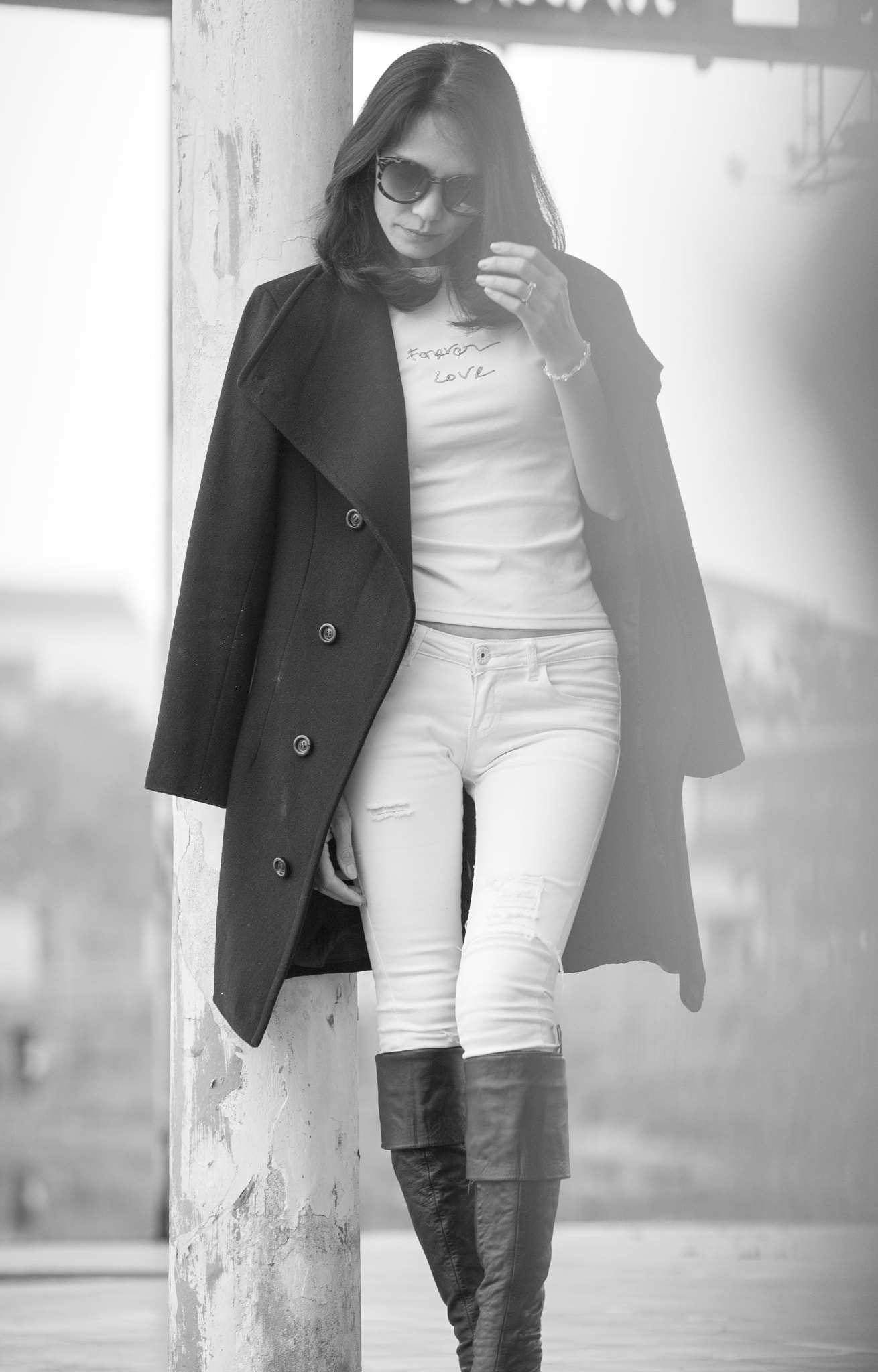Canon EOS 5D sample photo. Women on bw photography
