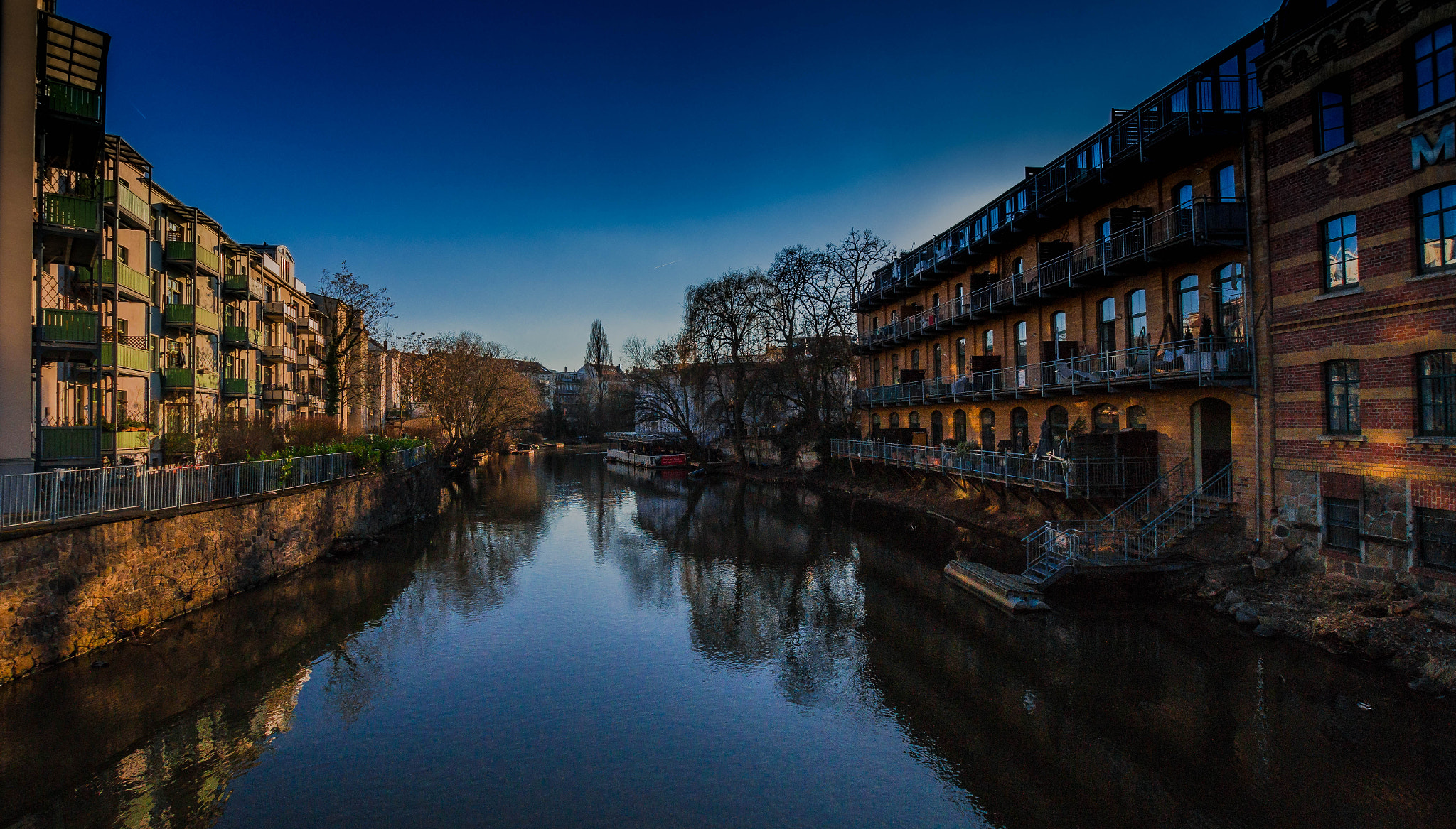 Sony SLT-A58 sample photo. Dusk from a bridge photography