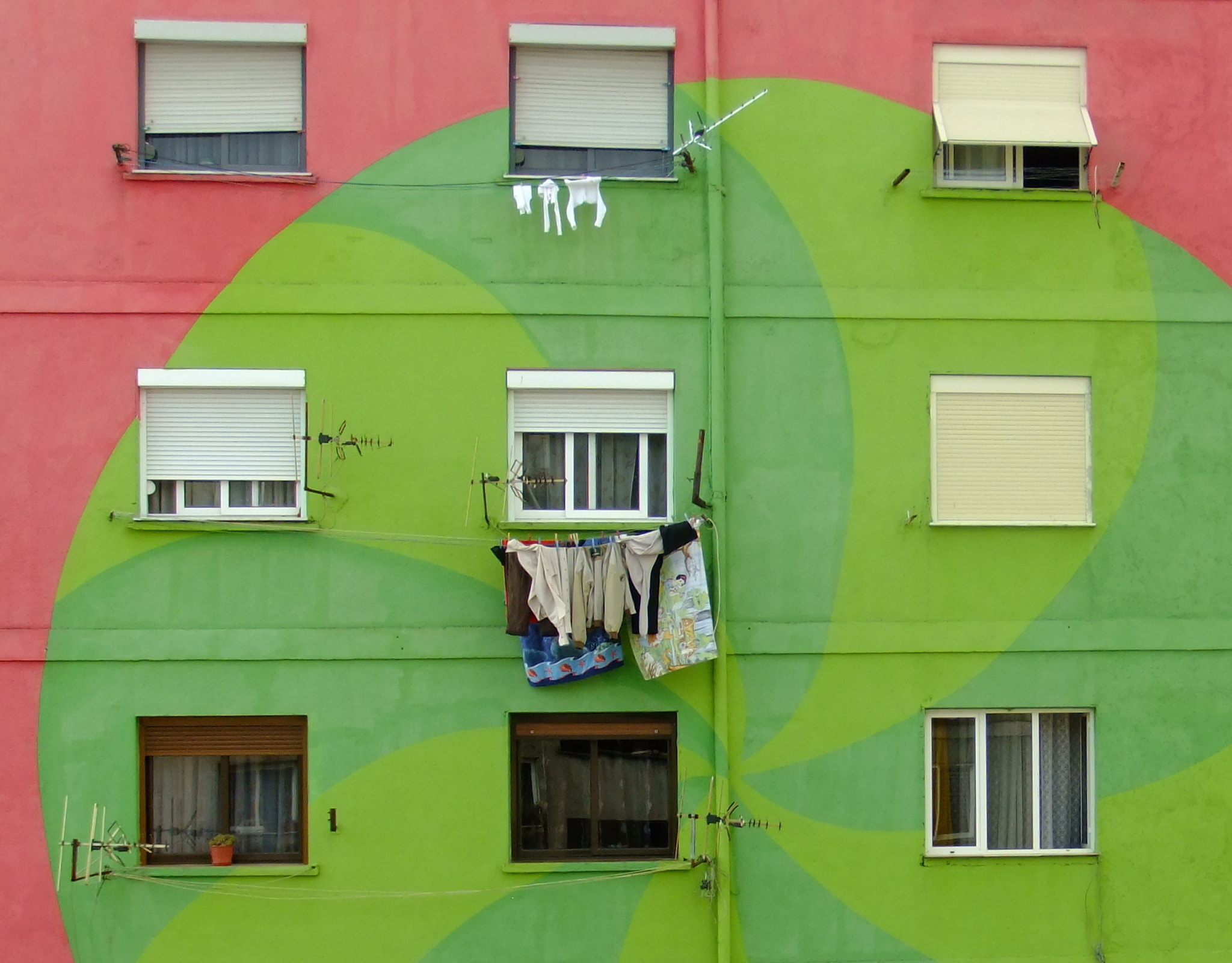 FujiFilm FinePix F70EXR (FinePix F75EXR) sample photo. Watermelon house - tirana albania photography