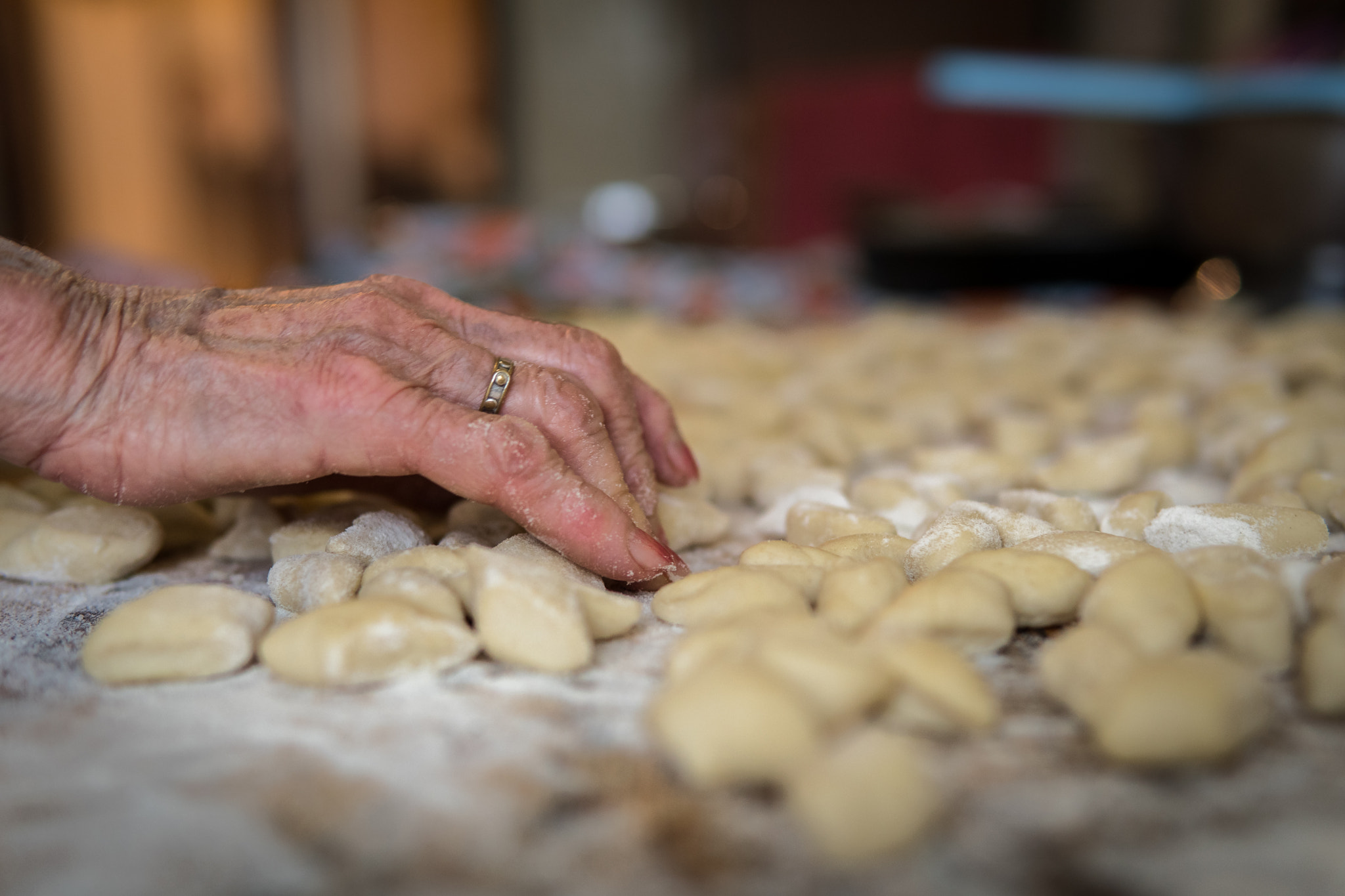Sony a6300 + 30mm F1.4 DC DN | Contemporary 016 sample photo. Gnocchi e tradizione photography