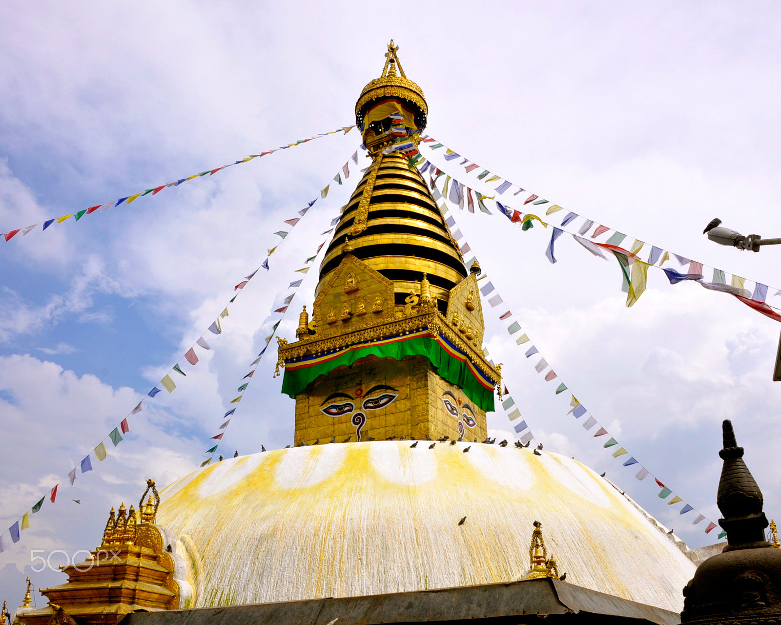 Nikon D90 + Tamron AF 18-270mm F3.5-6.3 Di II VC LD Aspherical (IF) MACRO sample photo. Swayambhu buddhist temple - kathmandu photography