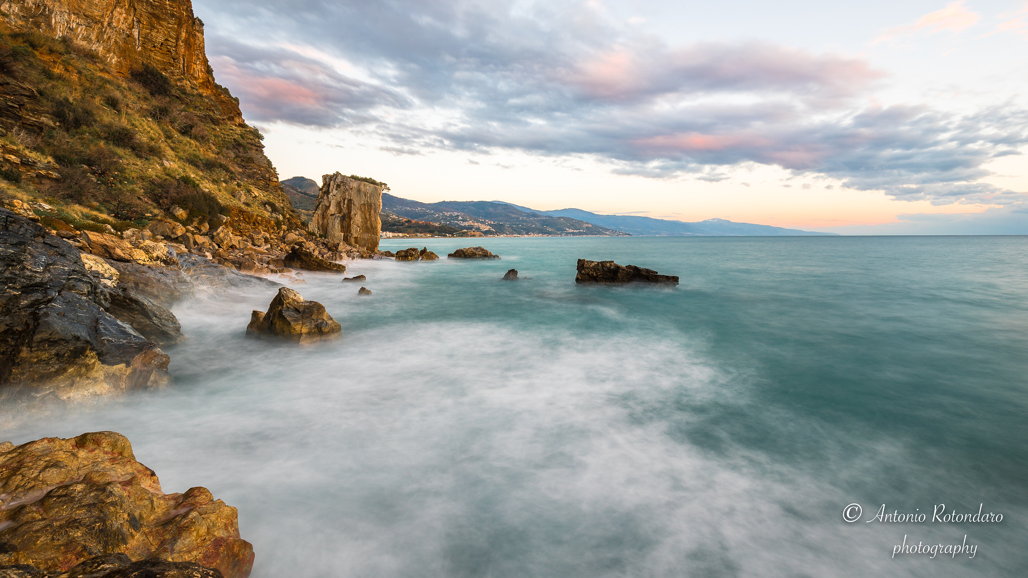 Canon EF 16-35mm F4L IS USM sample photo. Calabria  photography