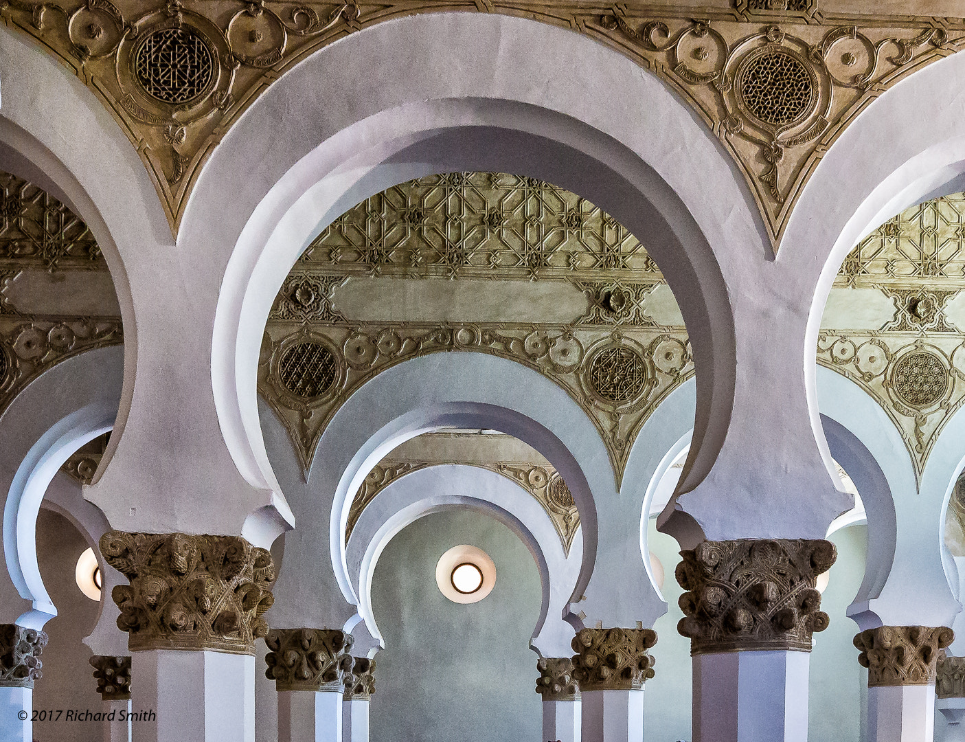Nikon AF-S Nikkor 18-35mm F3.5-4.5G ED sample photo. Detail- jewish temple in moorish spain photography