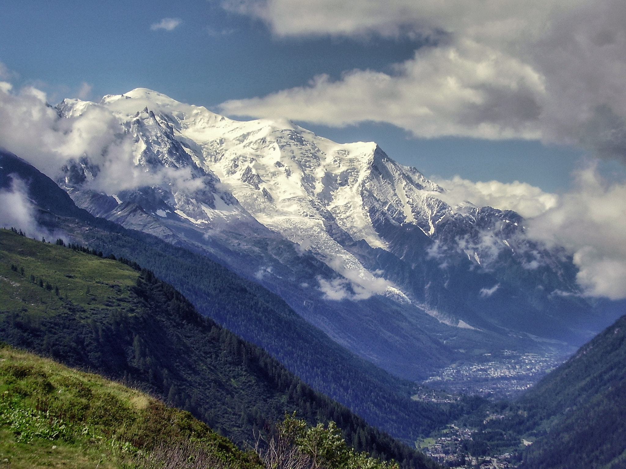 Olympus X450,D535Z,C370Z sample photo. Chamonix valley photography