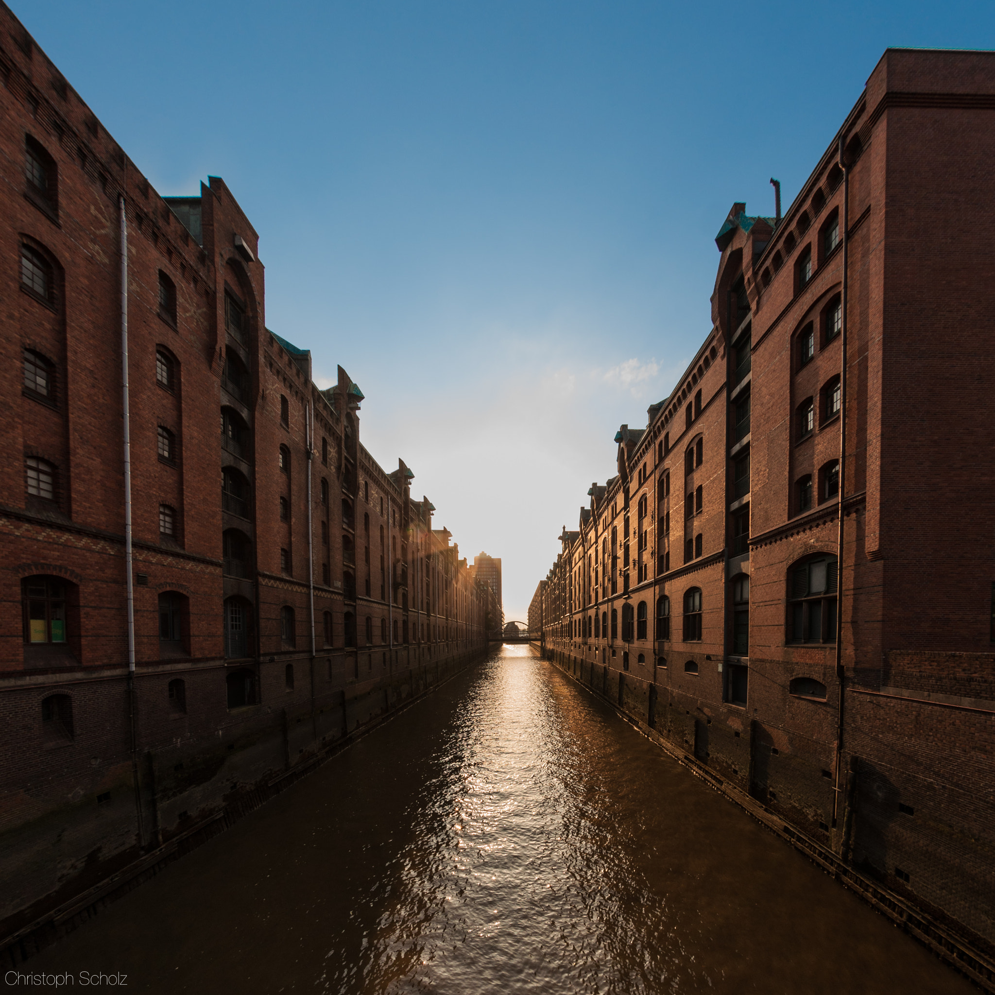 Nikon D90 + Samyang 8mm F3.5 Aspherical IF MC Fisheye sample photo. Speicherstadt - hamburg photography