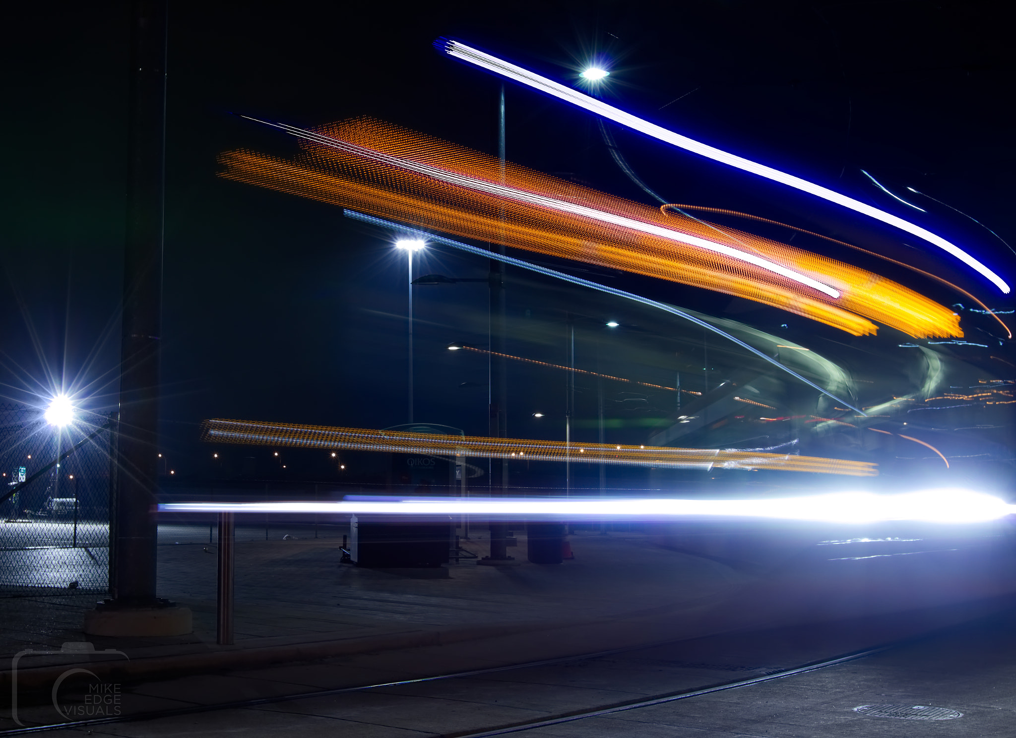 Canon EF 16-35mm F2.8L II USM sample photo. Streetcar  photography