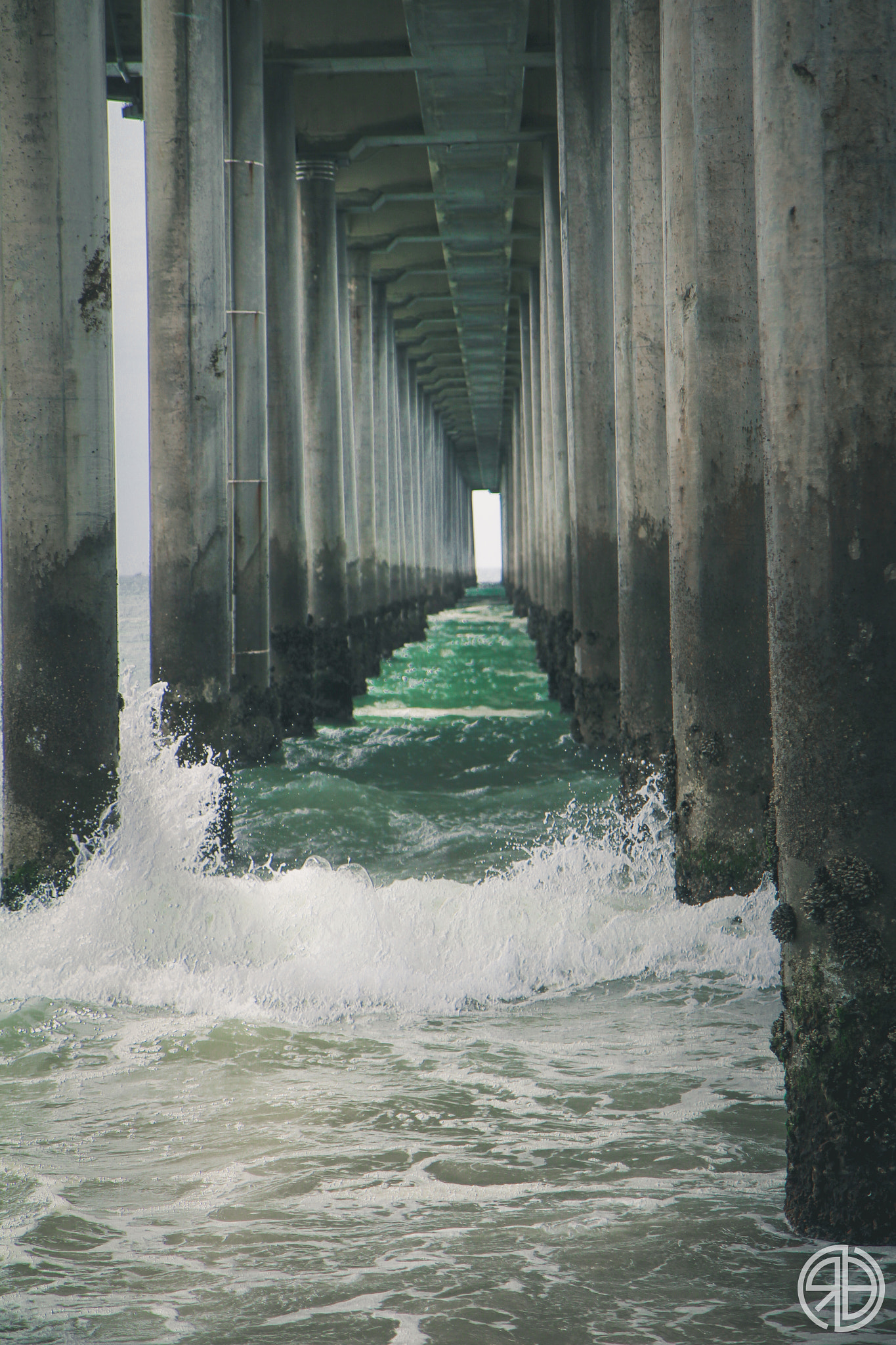 Canon EOS 100D (EOS Rebel SL1 / EOS Kiss X7) sample photo. Wave crash photography
