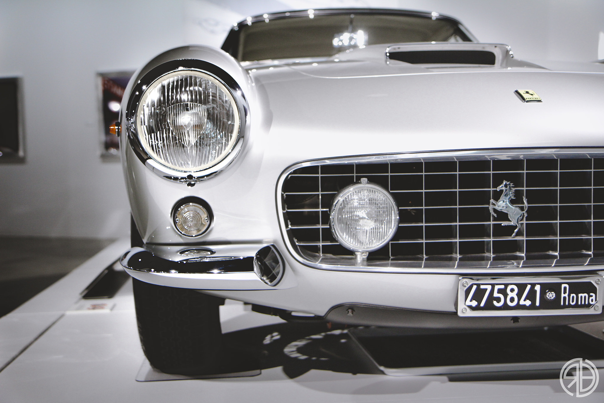 Canon EOS 100D (EOS Rebel SL1 / EOS Kiss X7) sample photo. Ferrari photography