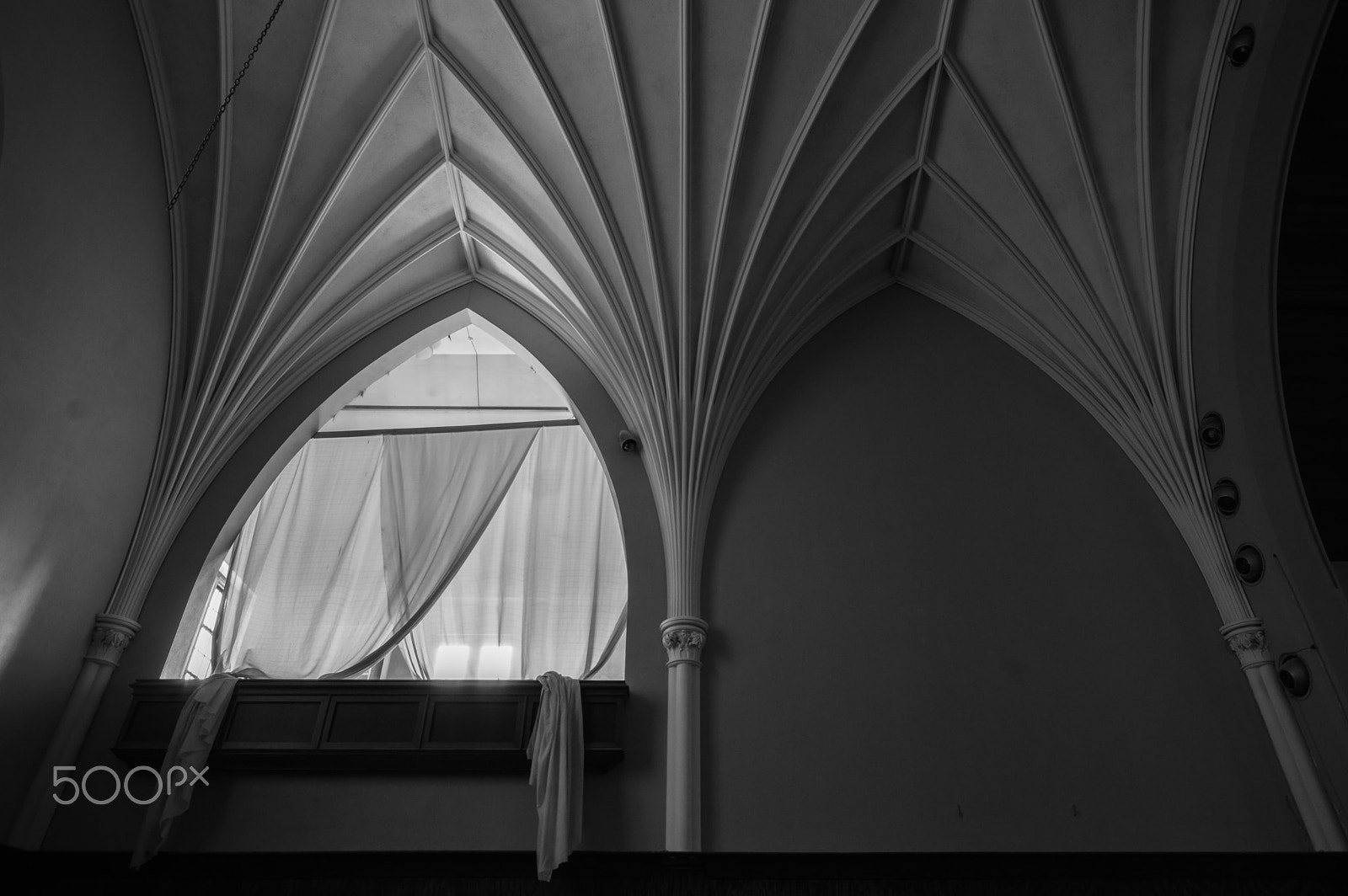 Nikon D3200 + Sigma 10-20mm F4-5.6 EX DC HSM sample photo. Abandoned ontario church ceiling photography