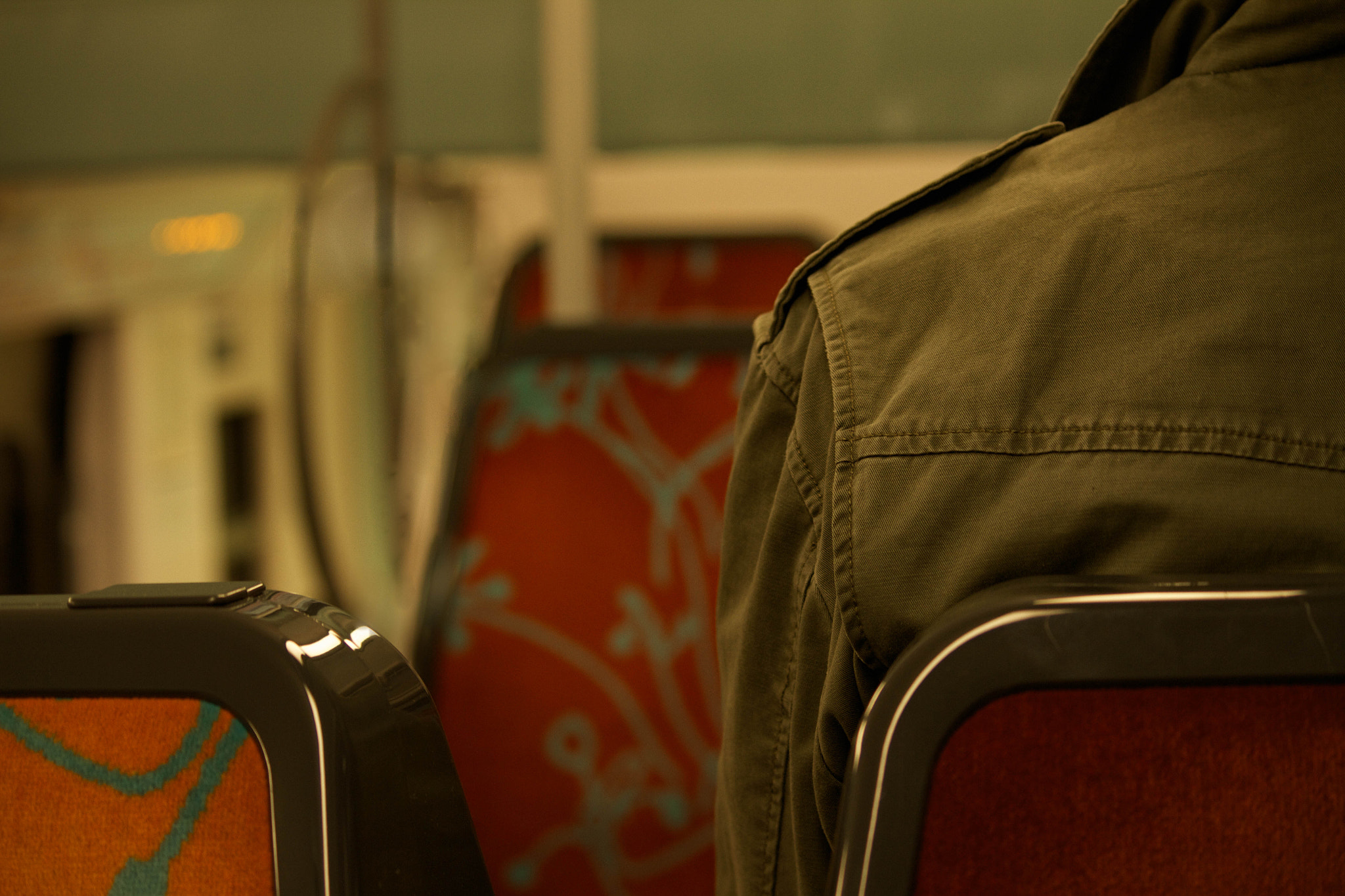 Canon EF-S 55-250mm F4-5.6 IS II sample photo. Subway (0513) photography