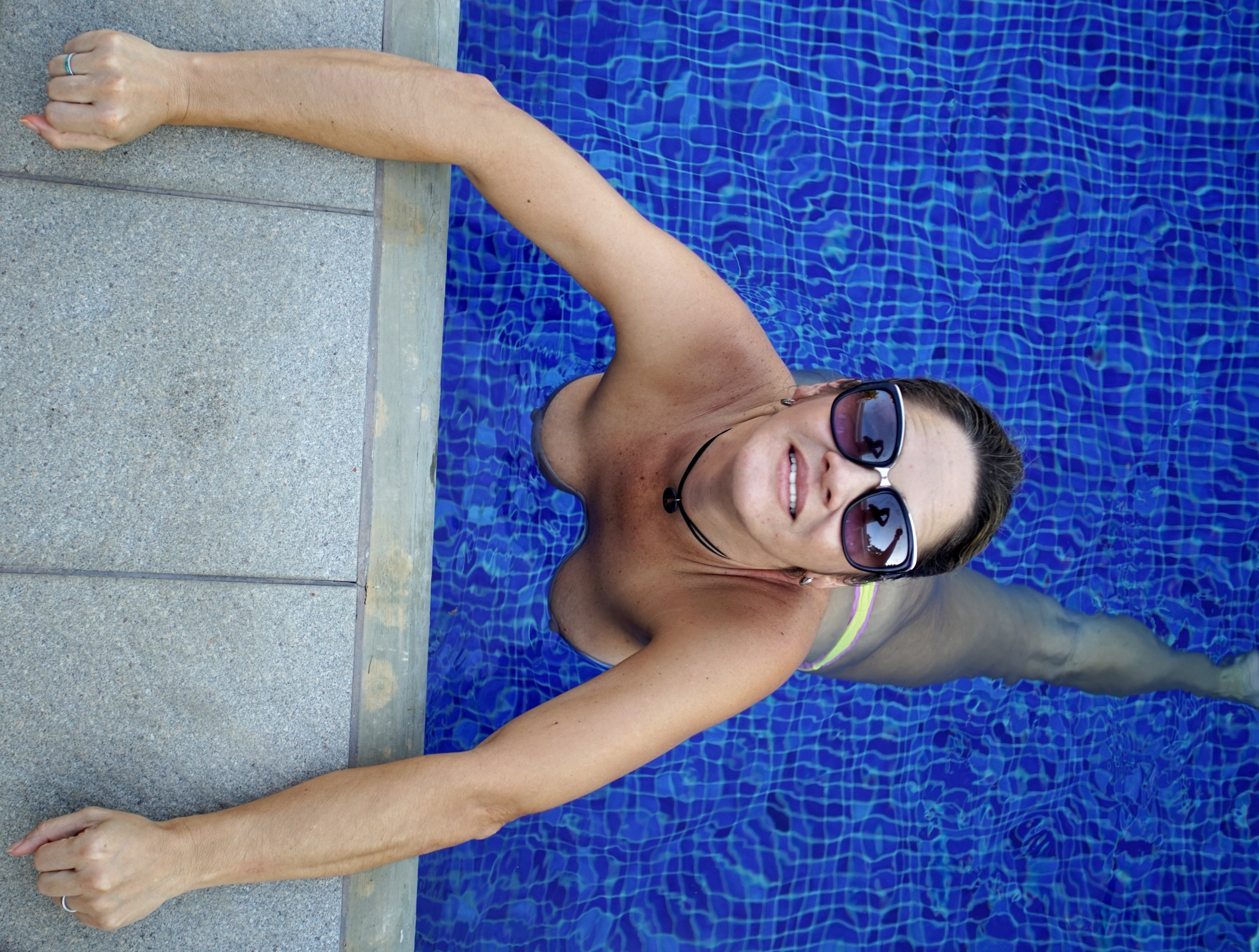 17-40mm F4 G SSM sample photo. Pool photography
