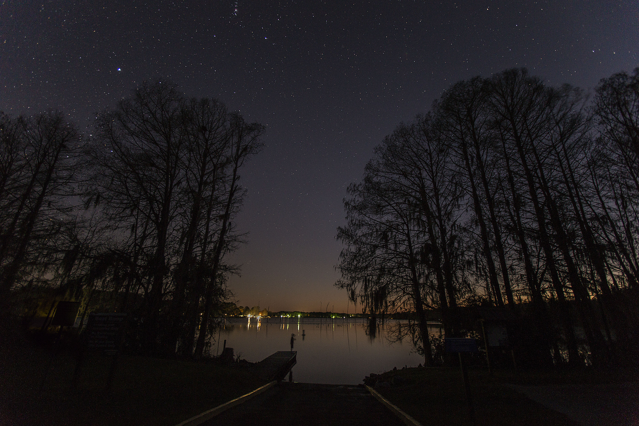 Canon EF 16-35mm F2.8L USM sample photo. Fishin in the dark photography