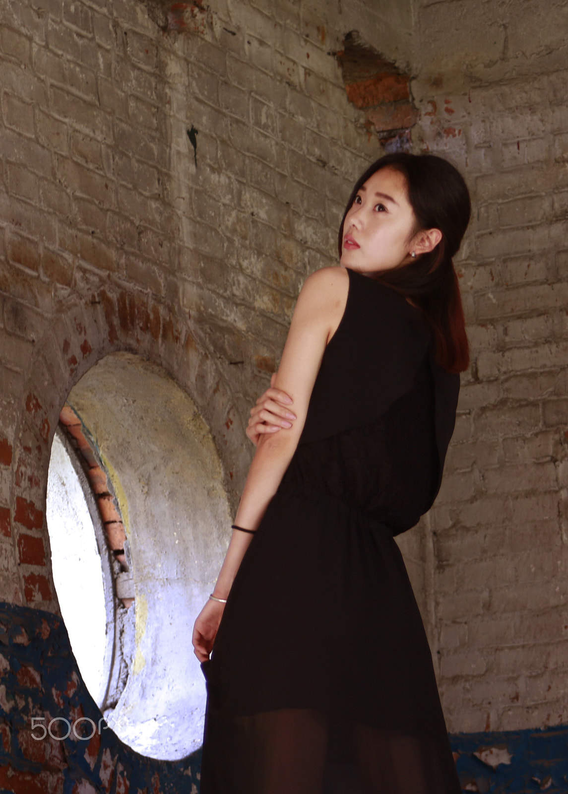 Canon EOS 70D + EF75-300mm f/4-5.6 sample photo. Who can look back photography