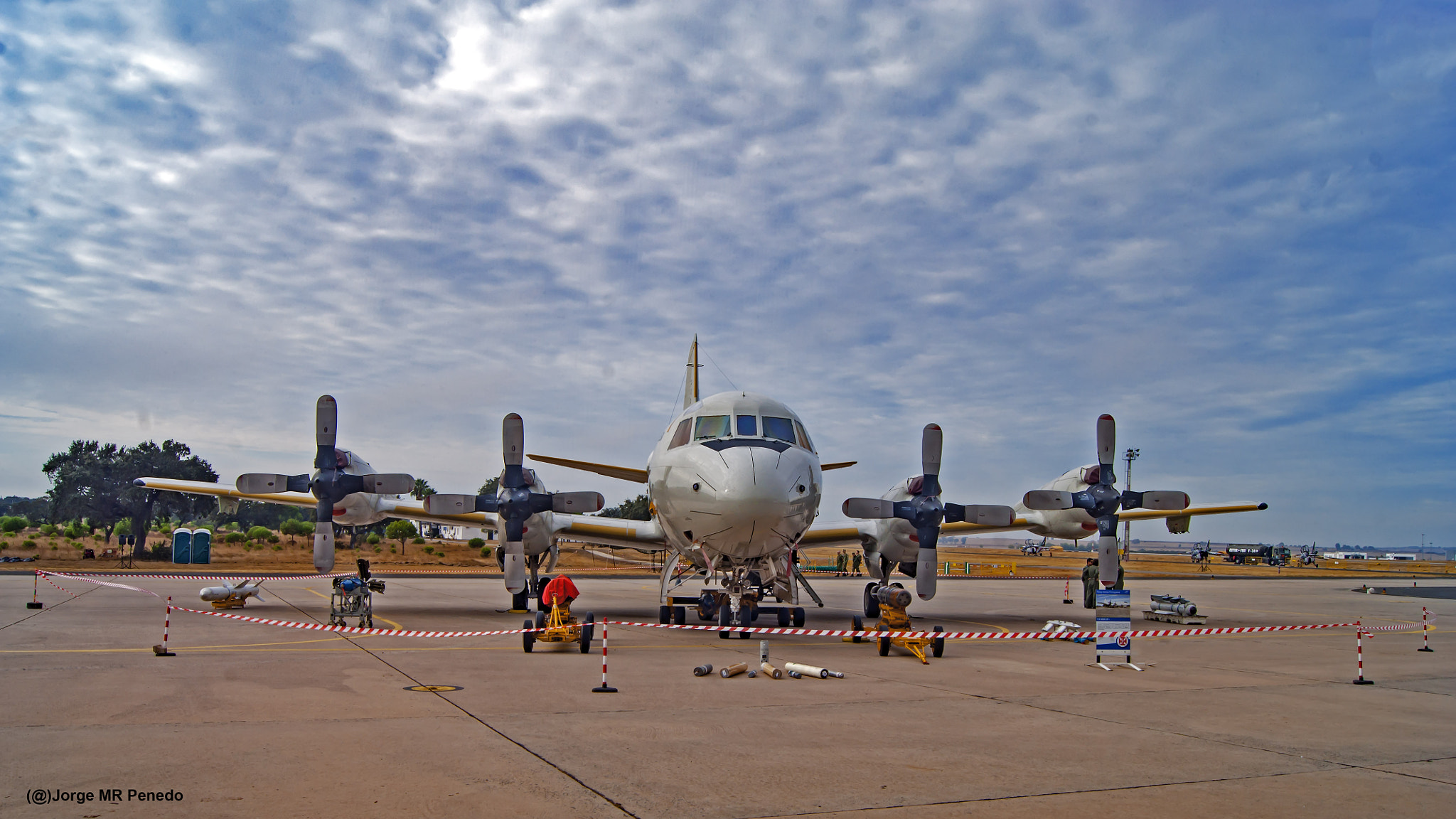 Sony Alpha DSLR-A390 + Sony DT 18-55mm F3.5-5.6 SAM sample photo. Lockheed p-3c cup+ orion photography