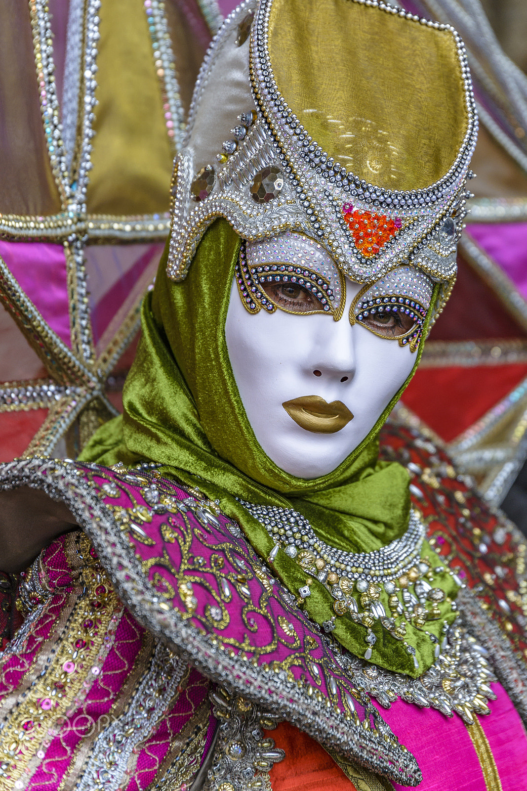 Nikon D610 + Sigma 24-105mm F4 DG OS HSM Art sample photo. Venice carnival photography