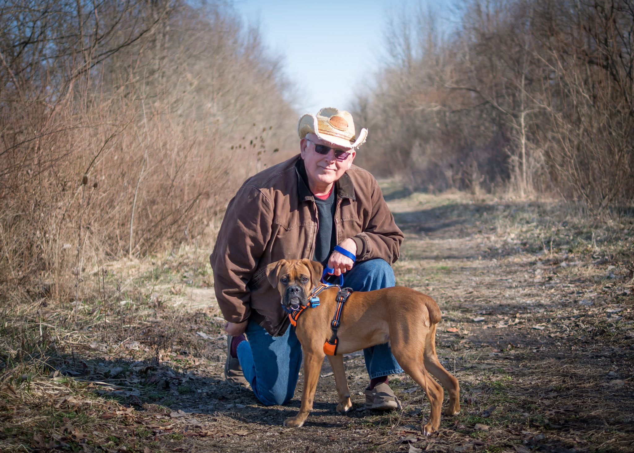 Panasonic Lumix DMC-G7 + Panasonic Leica DG Summilux 25mm F1.4 II ASPH sample photo. My dad and my dog photography