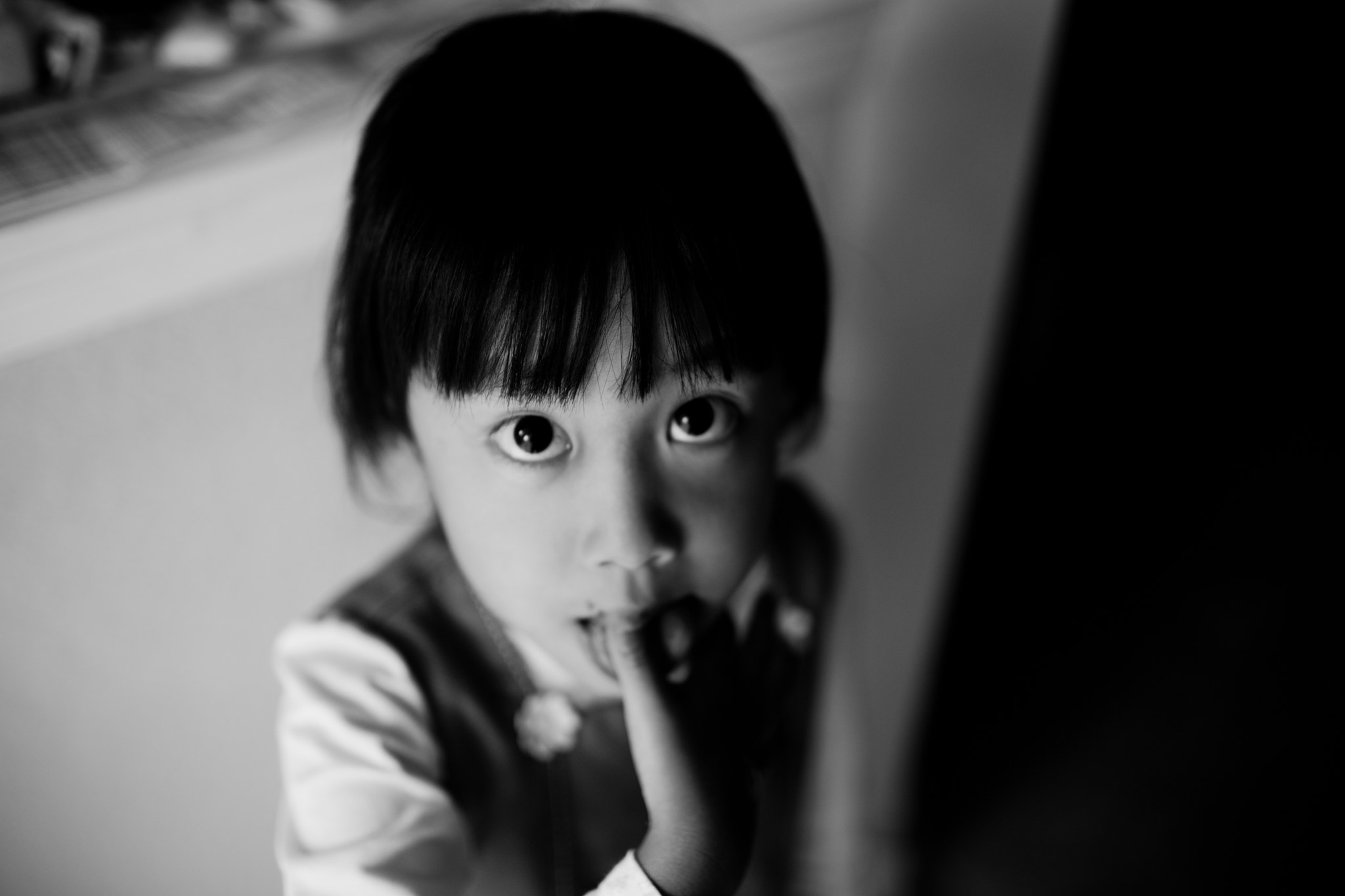 Canon EOS 6D + Canon EF 35mm F1.4L USM sample photo. I did not eat your chocolate photography