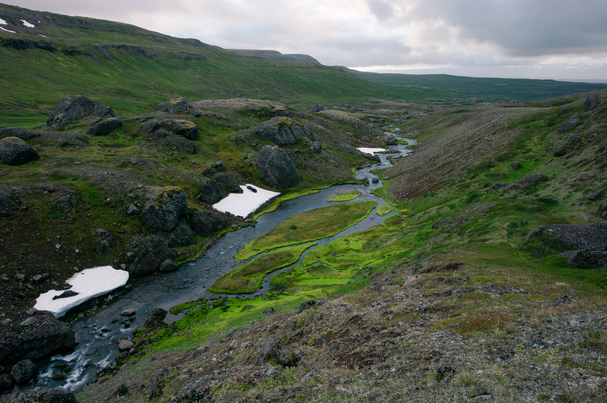 Pentax K20D sample photo. Remote valley near stórurð, iceland photography