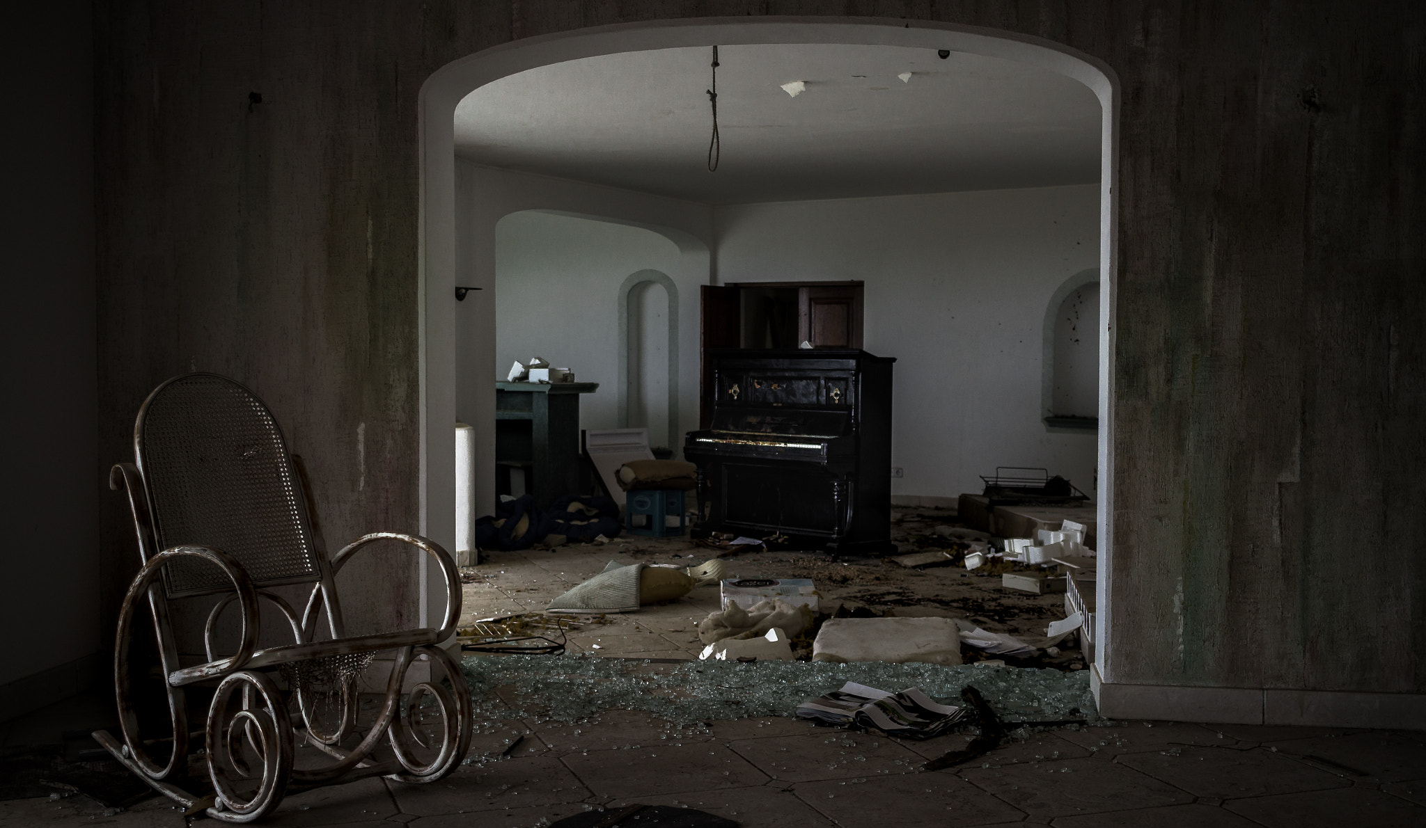 Canon EF-S 24mm F2.8 STM sample photo. Into a horror movie photography
